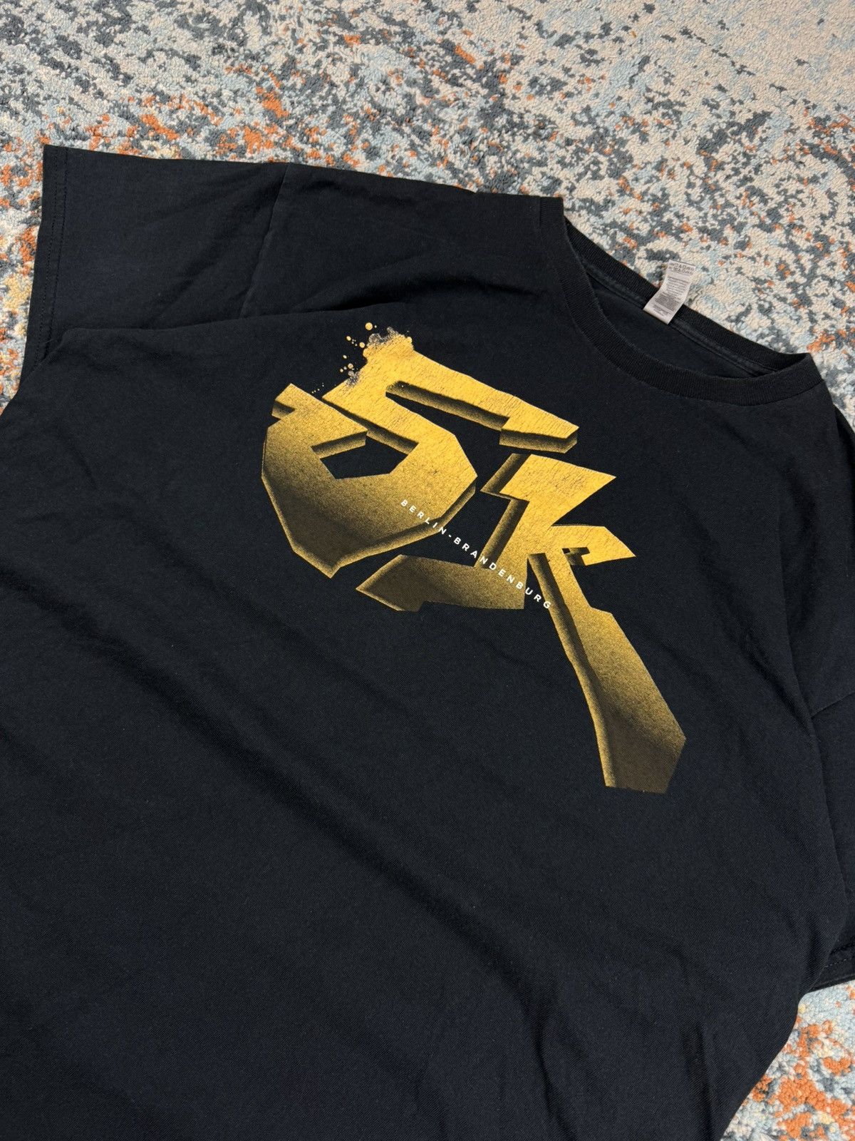 Vintage Vintage Y2K Berlin brandenburg graffiti graphic hip hop tee Size US XL / EU 56 / 4 - 3 Thumbnail