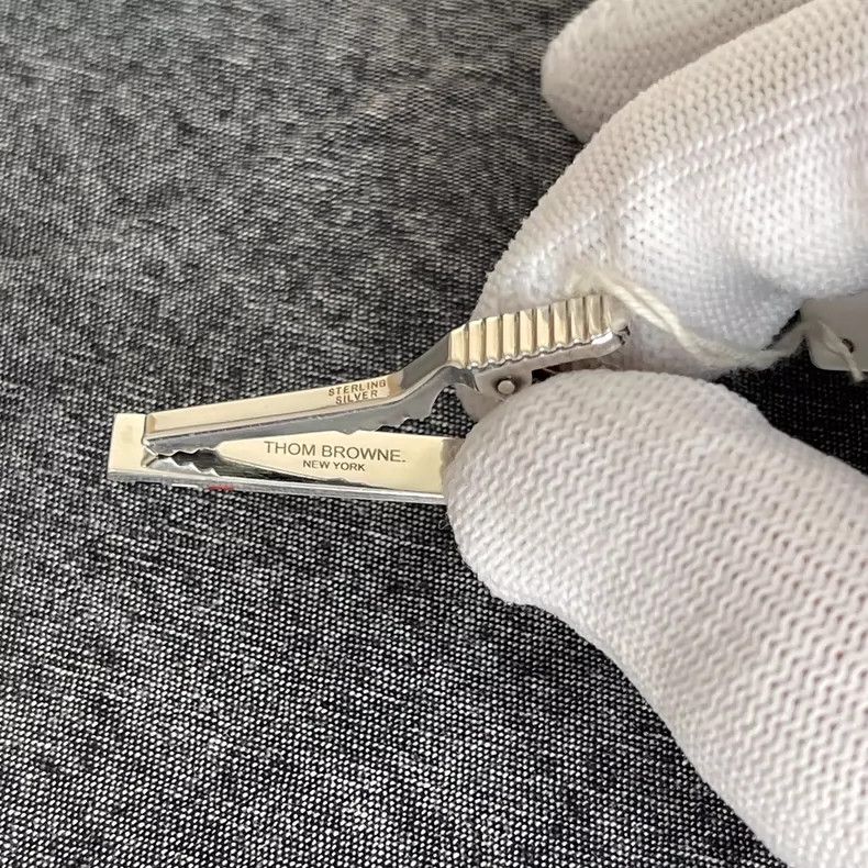 Thom Browne Thom Browne Long length bow tie clip Size ONE SIZE - 4 Thumbnail