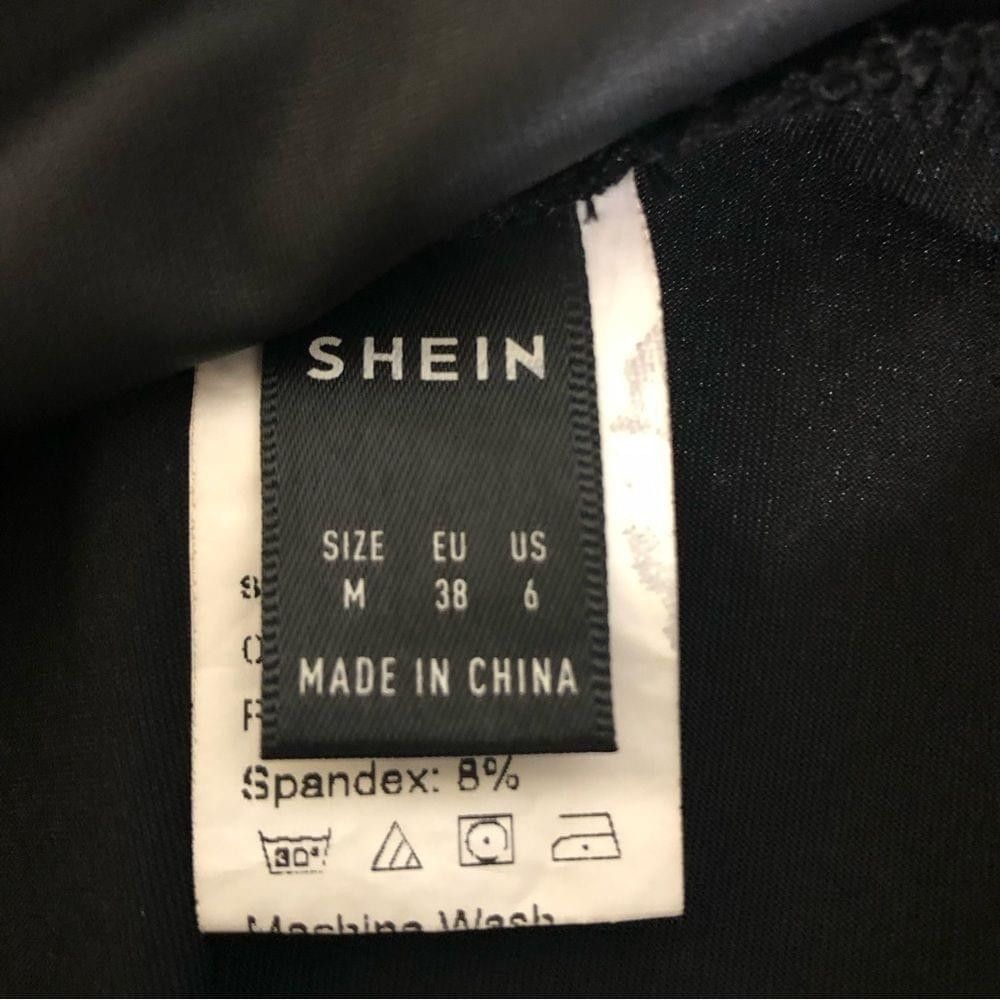 Shein NWOT Shein faux leather style shiny black biker shorts sz M Size 28" / US 6 / IT 42 - 3 Thumbnail
