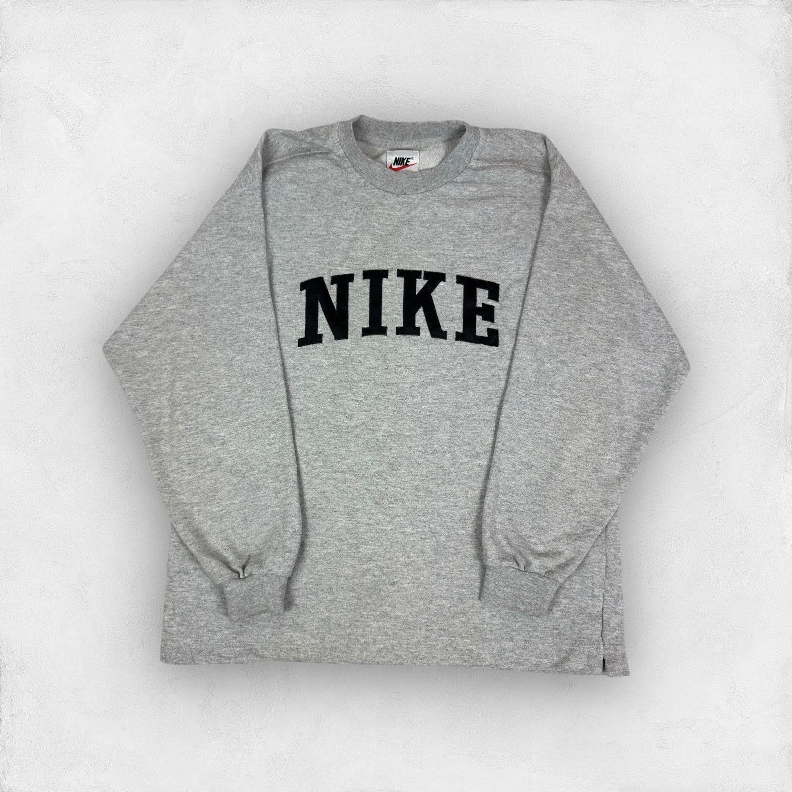 Japanese Brand × Nike × Vintage Nike Mens Gray Cotton Crew Neck Long Sleeve Sweatshirt M Size US M / EU 48-50 / 2 - 1 Thumbnail