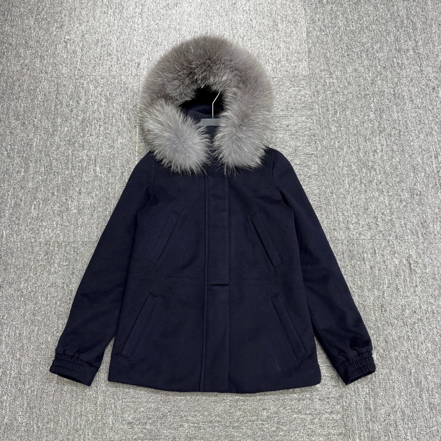 Loro Piana Loro Piana ICERY Fox Fur Collar Down Jacket Size 36 Size XS / US 0-2 / IT 36-38 - 1 Thumbnail
