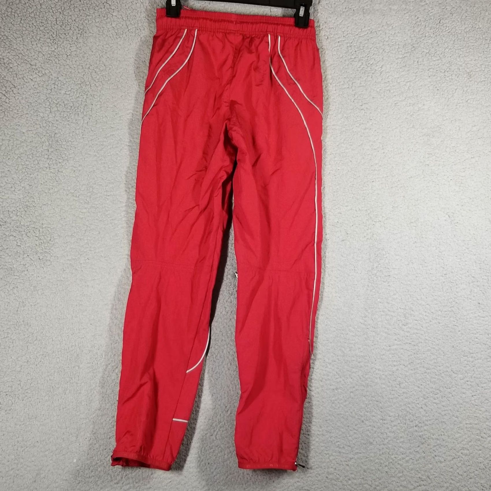 Nike Nike Air Max Pants Boys M Red FD3156-636 Nylon Windbreaker Track Athletic Size US 31 - 2 Thumbnail
