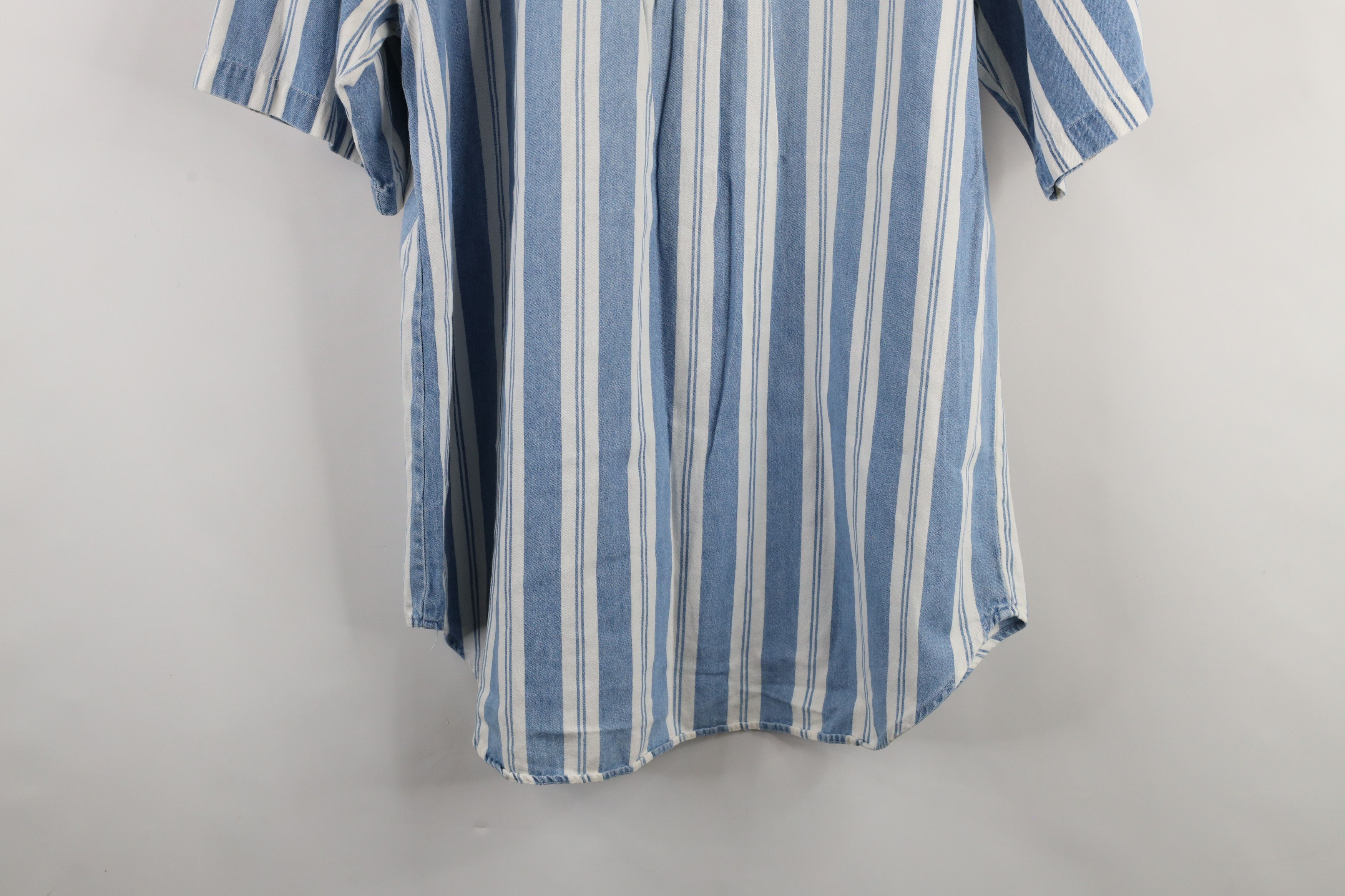 Vintage Vintage 90s Streetwear Baggy Fit Short Sleeve Button Shirt Size US L / EU 52-54 / 3 - 15 Thumbnail