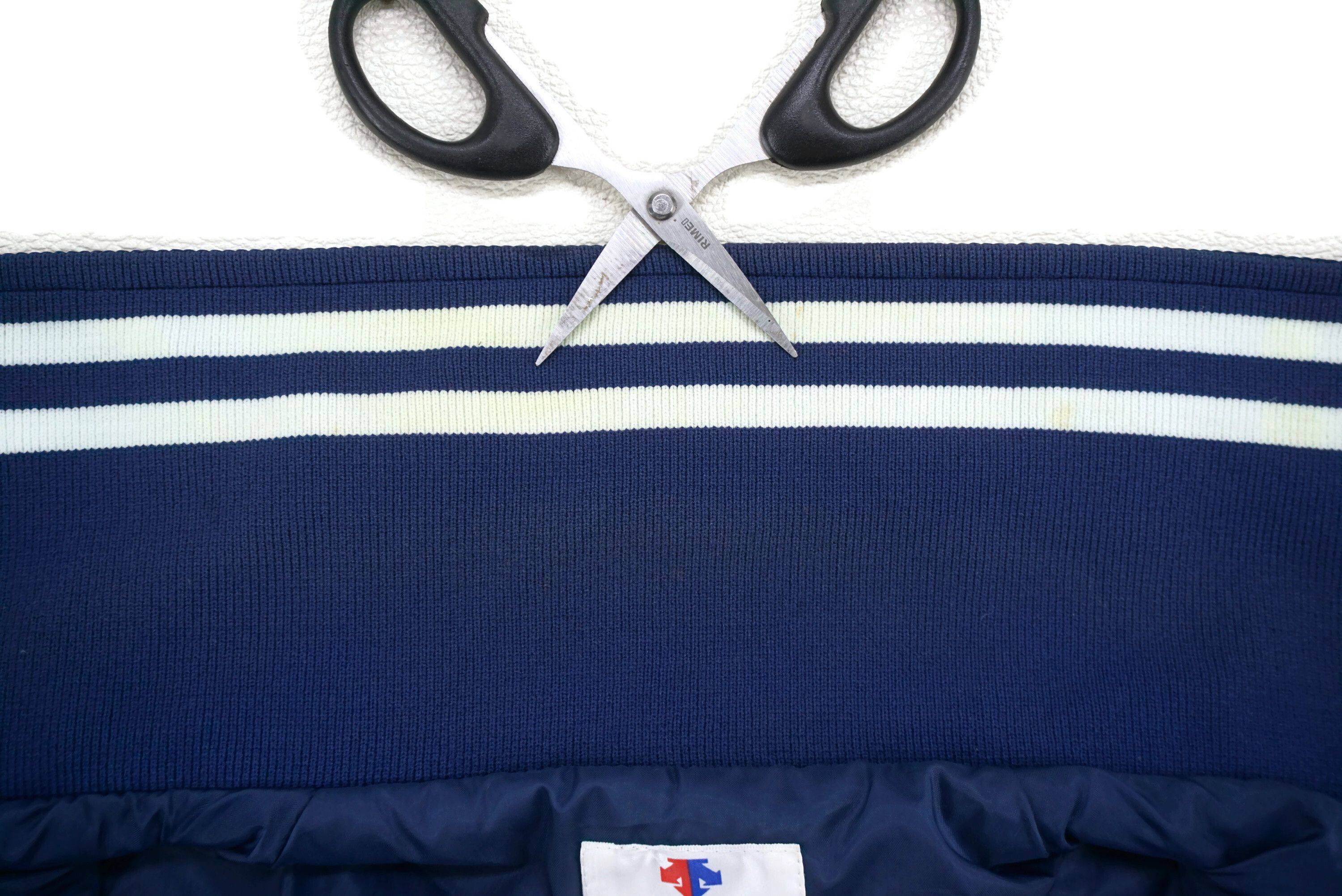 Japanese Brand Vintage Descente Bomber Jacket Snap Front Baseball Size US S / EU 44-46 / 1 - 12 Thumbnail
