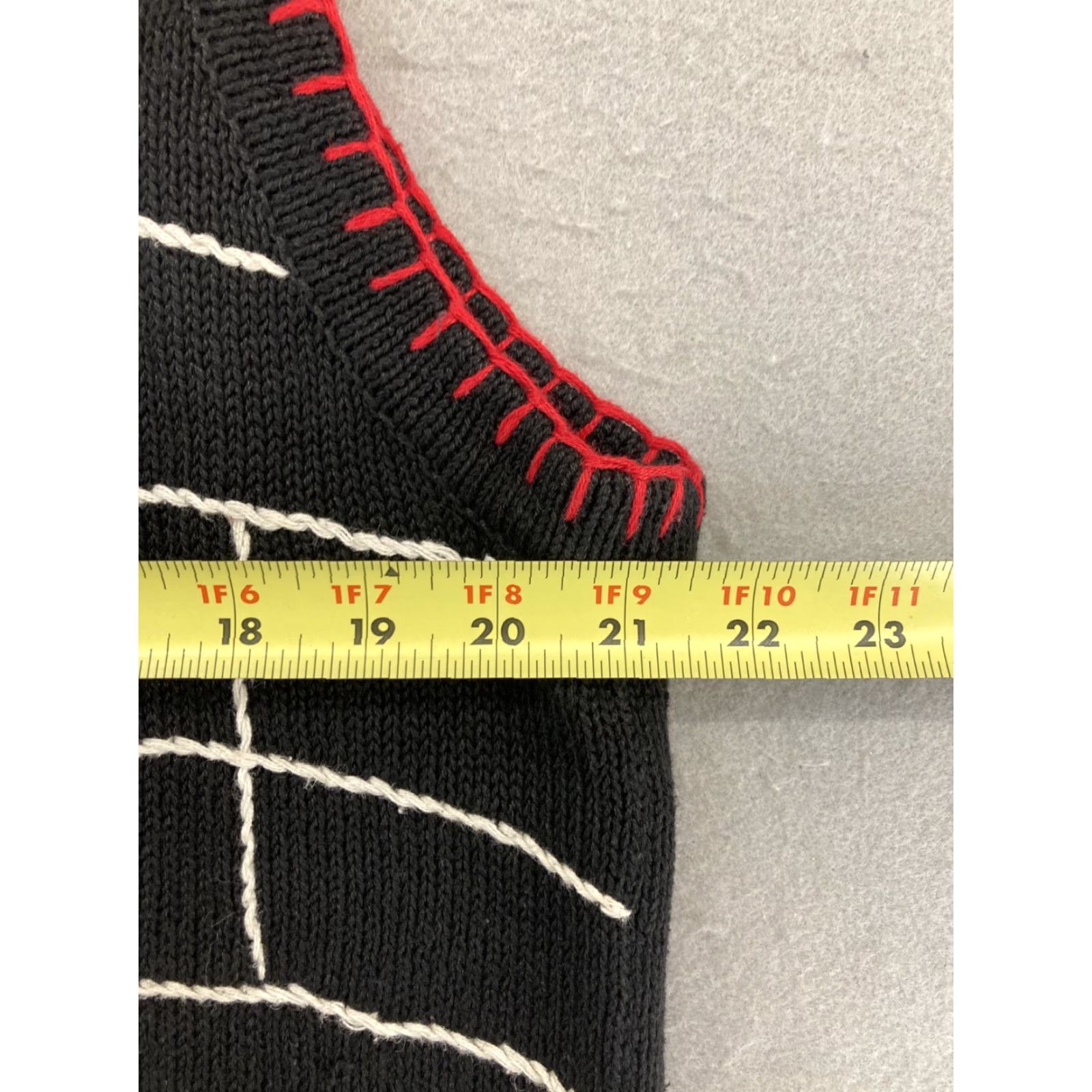 Vintage OHI Black Christmas Snowmen Sweater Vest Womens L Knitted Ugly Holiday Christmas Pattern Embroidered Cap Sleeve Size L / US 10 / IT 46 - 4 Thumbnail
