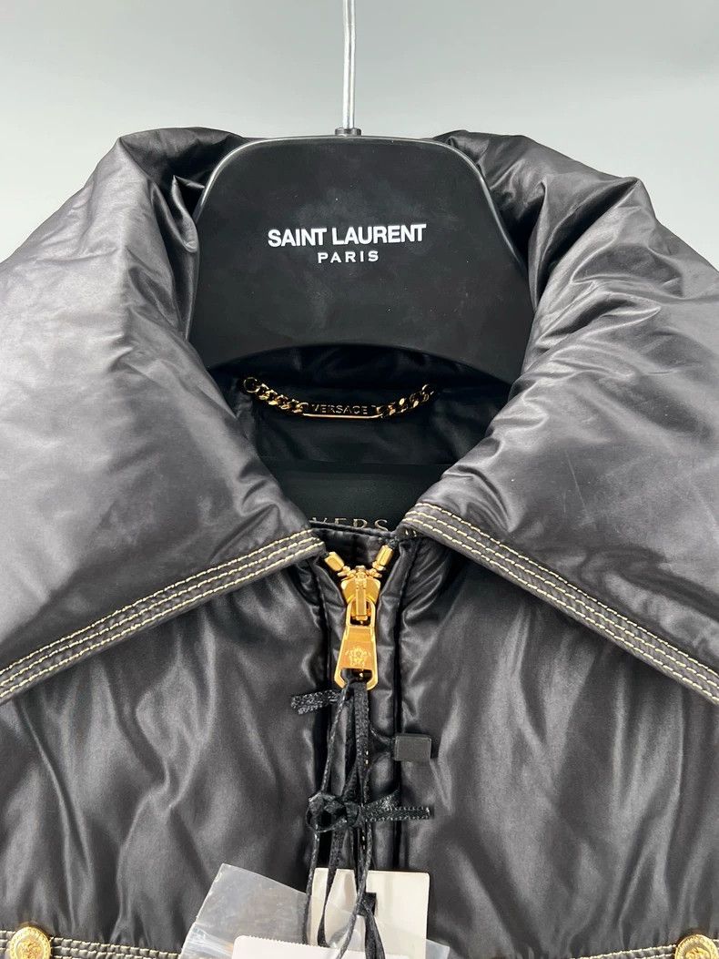 Versace Versace Black goose down jacket coat Size M / US 6-8 / IT 42-44 - 2 Thumbnail