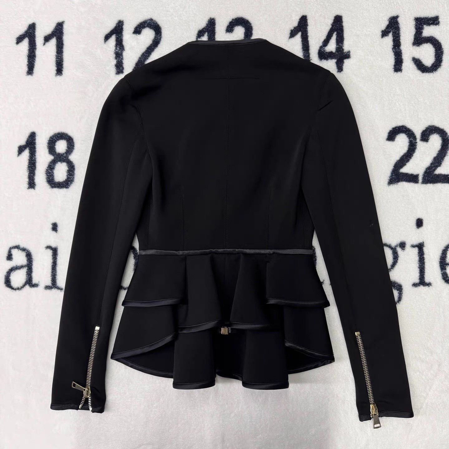 Givenchy GIVENCHY Black Women's Coat Q10 Size M / US 6-8 / IT 42-44 - 3 Thumbnail