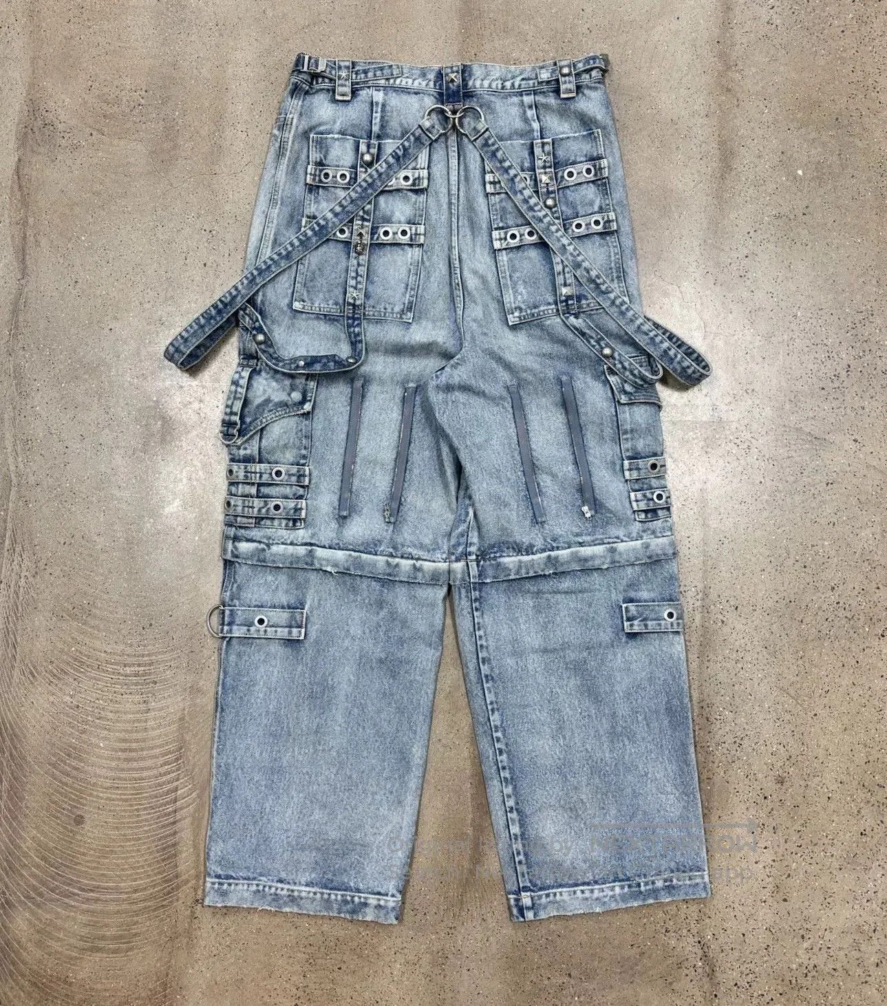Balenciaga balenciaga raver baggy denim cargo pants. Size US 32 / EU 48 - 2 Thumbnail