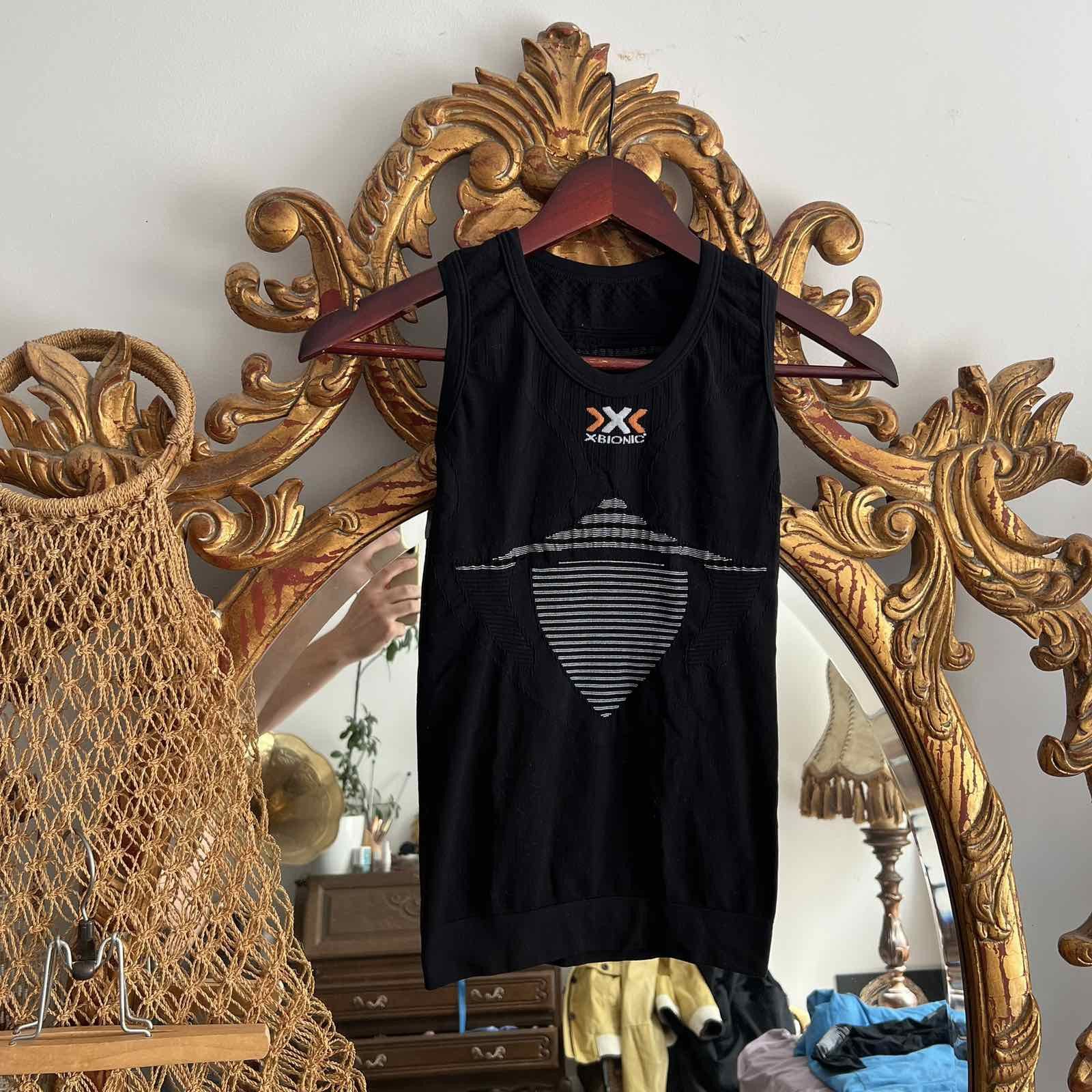 Other X-bionic 2 Piece Set Energy Short Sleevee + Cropped Pants Size US M / EU 48-50 / 2 - 2 Thumbnail