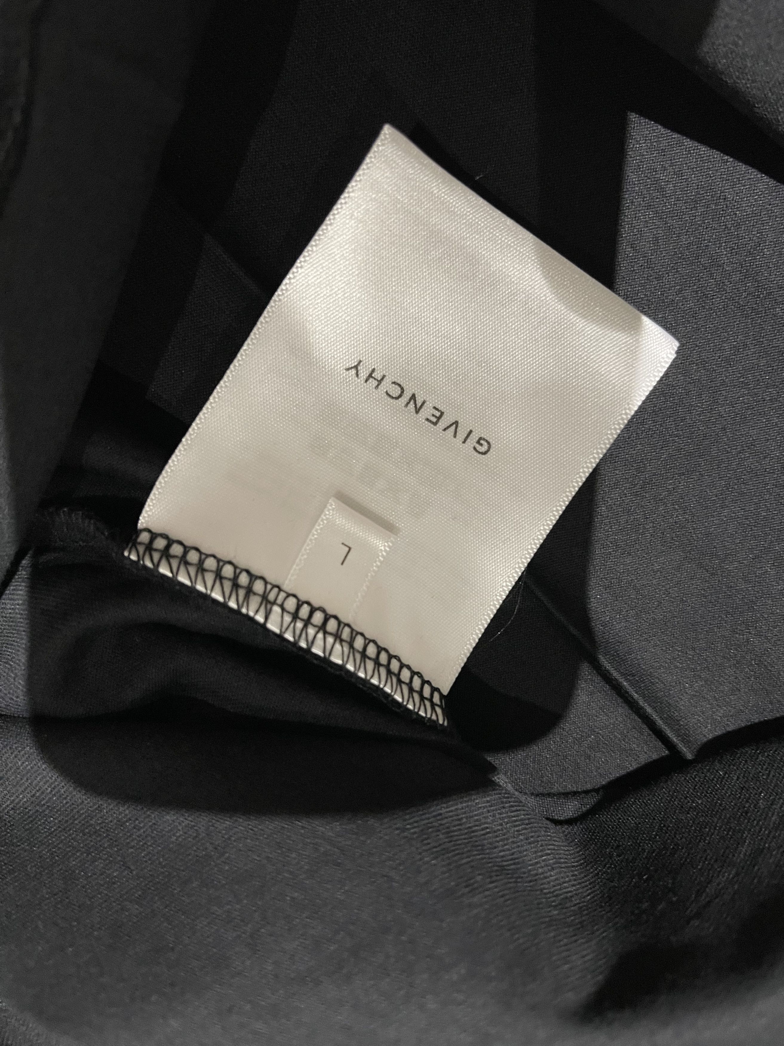 Givenchy Givenchy 4G Multicolour T Shirt Black Blue Size US L / EU 52-54 / 3 - 6 Thumbnail