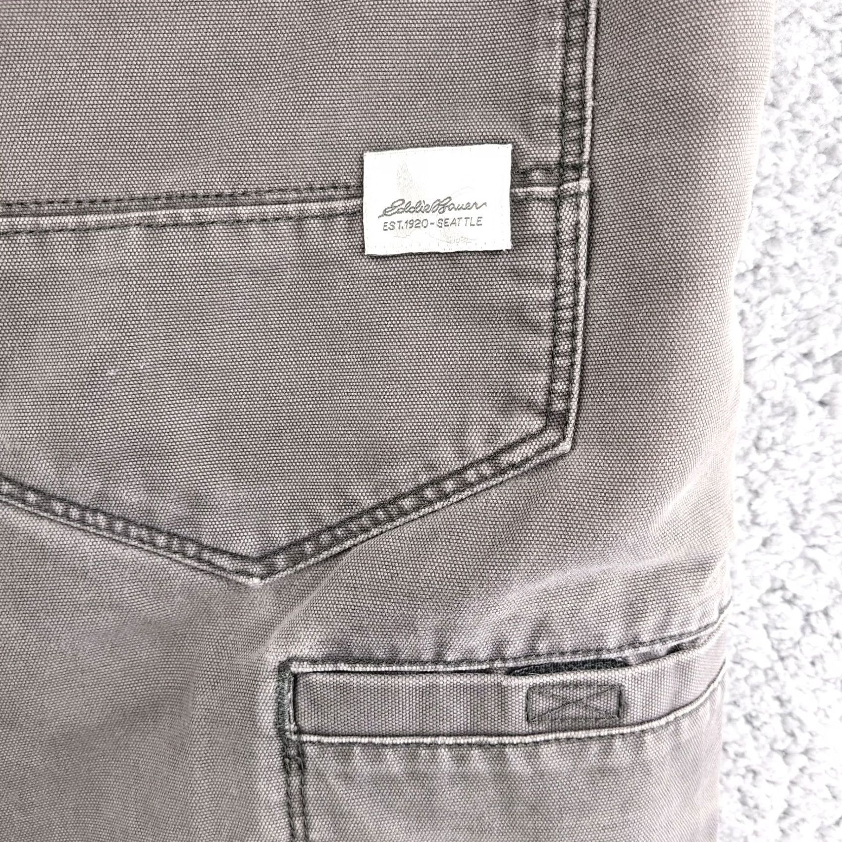 Eddie Bauer Eddie Bauer Jeans Shorts Men 36 Gray Brown Dyed Distressed Denim Biker Vintage: No (adjusted) Size US 36 / EU 52 - 7 Thumbnail