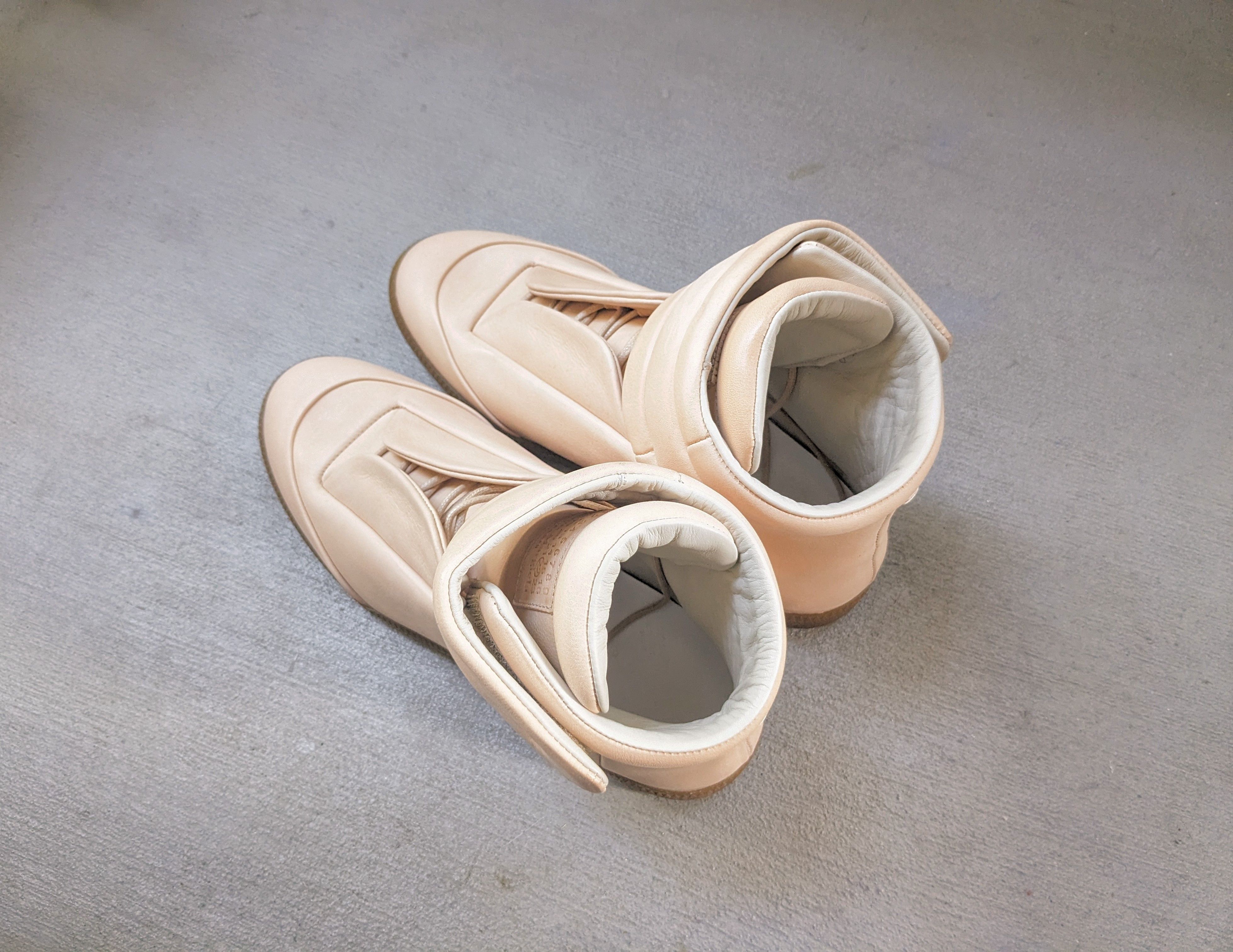 Maison Margiela Maison Margiela Future Beige 10 43 Leather High Tops Rare Size US 10 / EU 43 - 15 Thumbnail