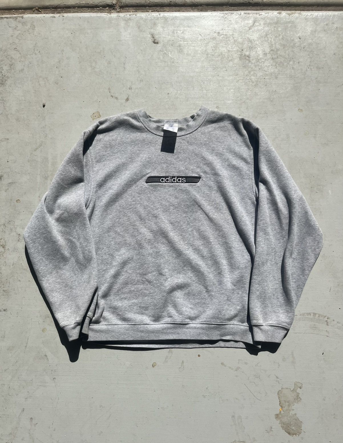 Adidas Vintage y2k adidas sweater Size US L / EU 52-54 / 3 - 1 Thumbnail