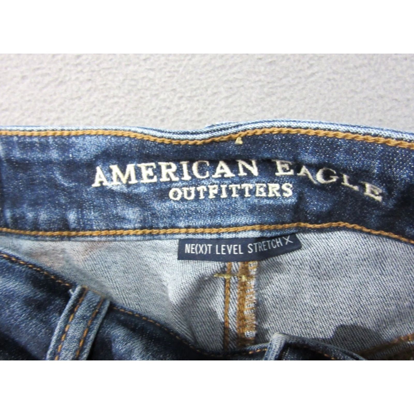 American Eagle Outfitters American Eagle Outfitters Womens 4 Blue Denim Floral Embroidery Raw Hem Shorts Size 27" / US 4 / IT 40 - 7 Thumbnail