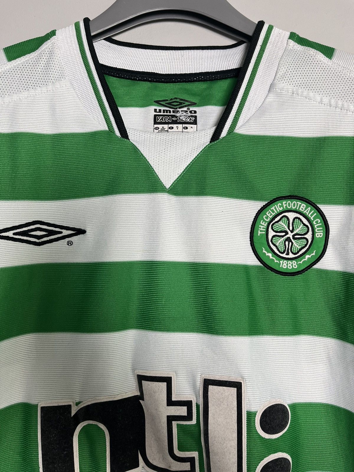 Umbro Umbro Celtic soccer Jersey tshirt Size US XL / EU 56 / 4 - 4 Thumbnail