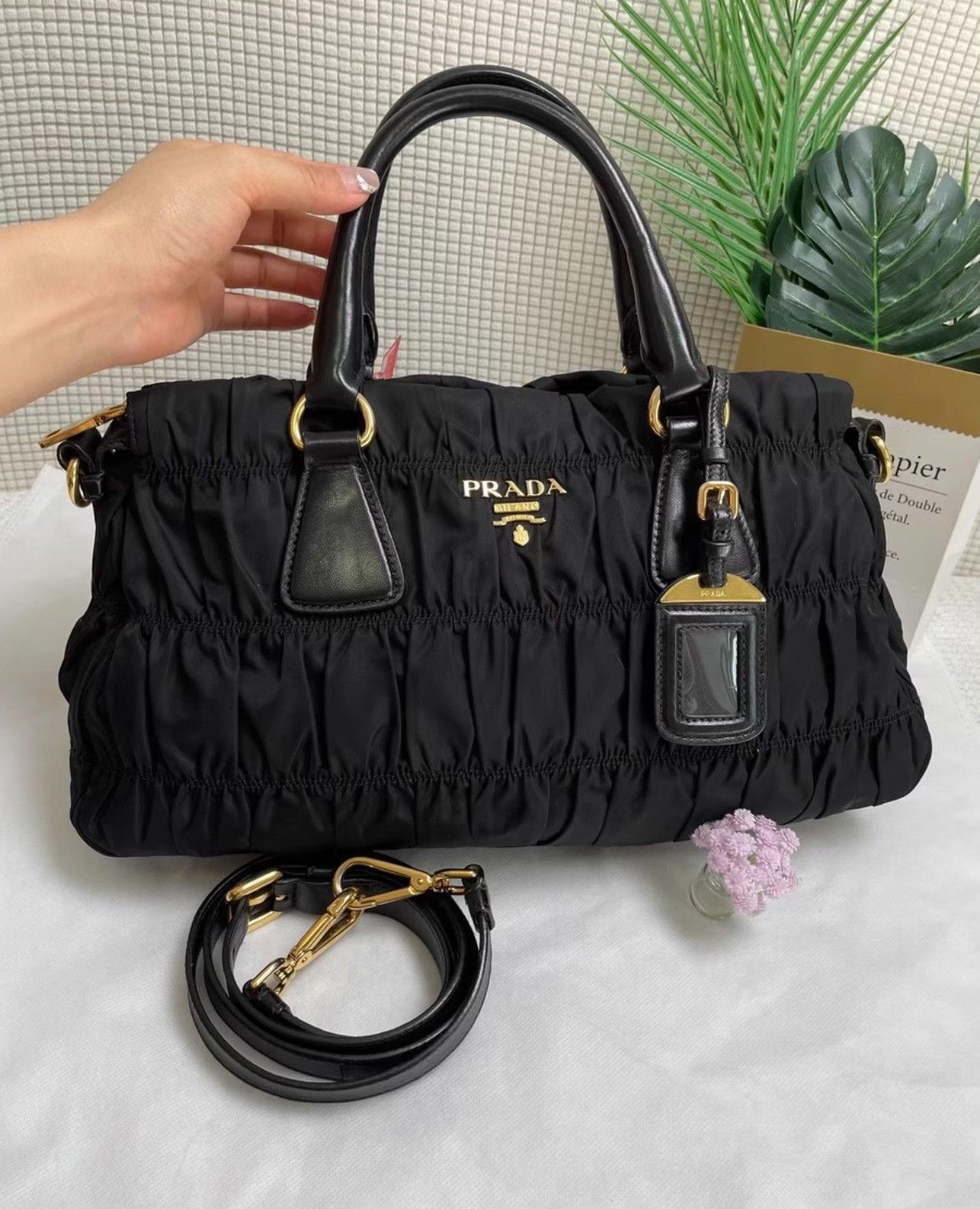 Prada Pre-loved Bag Very good condition Size ONE SIZE - 1 Preview