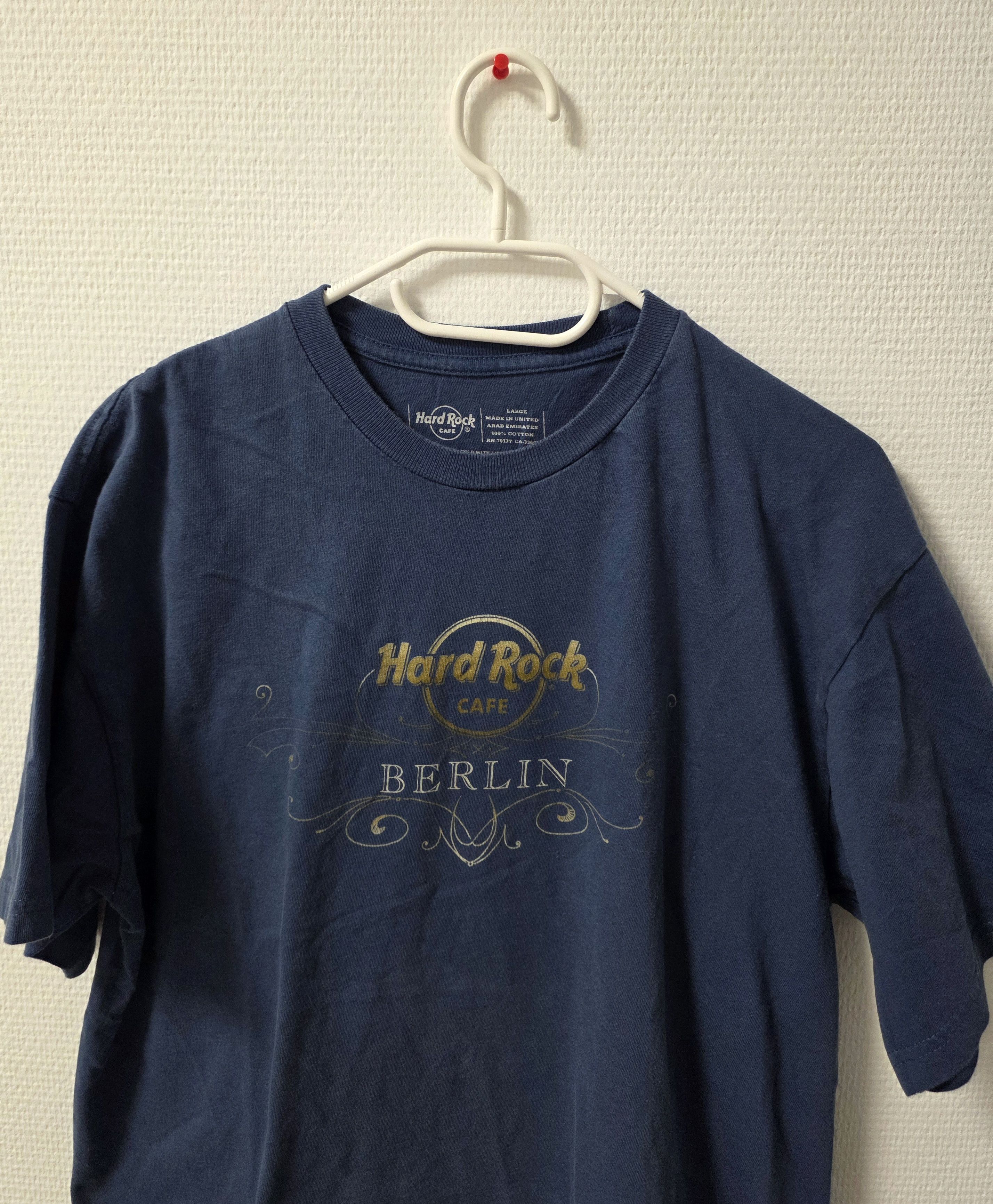 Hard Rock Cafe Hard Rock Cafe Berlin Germany Europe L t-shirt Size US L / EU 52-54 / 3 - 5 Thumbnail