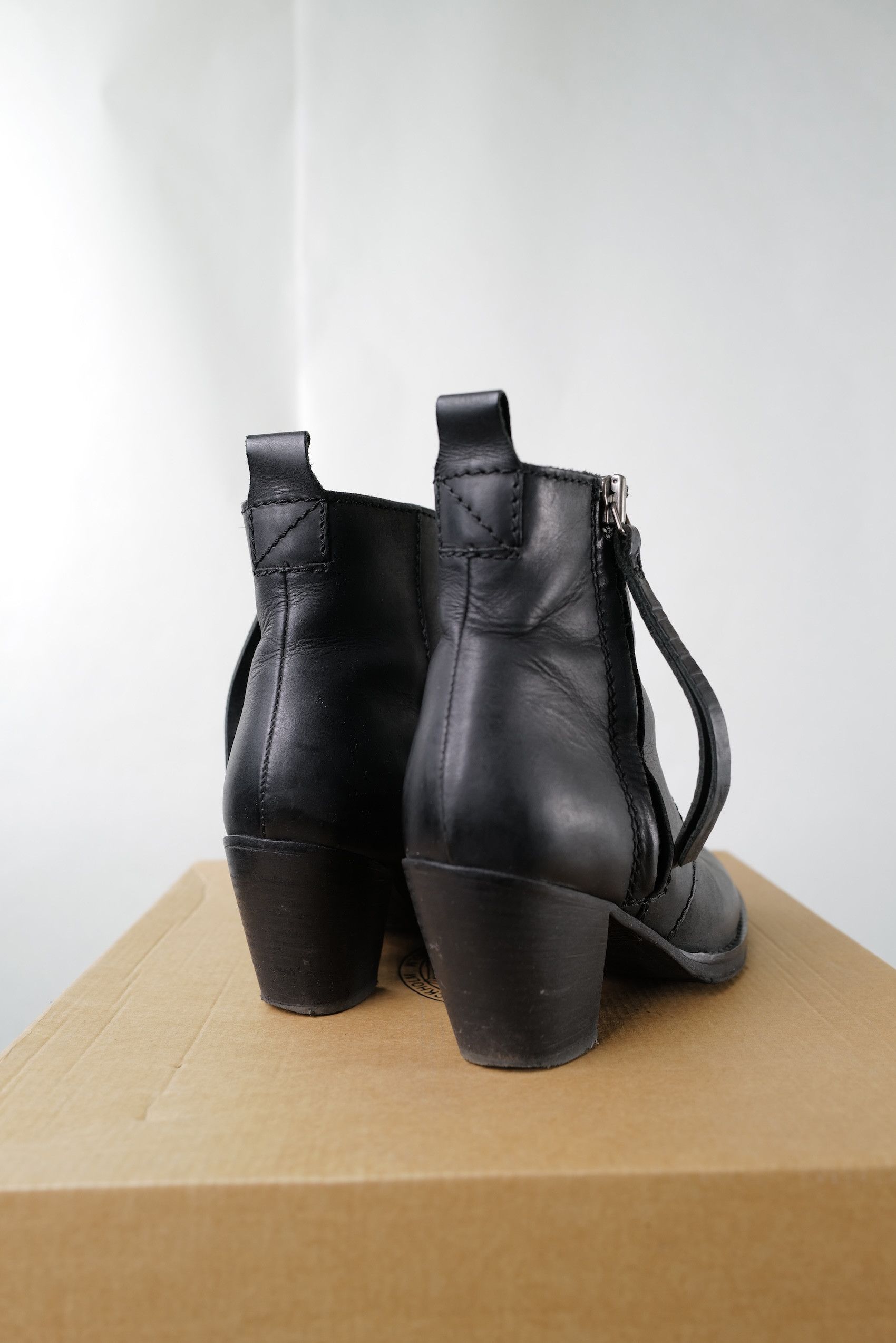 Acne Studios Acne Studios Black Leather Boots Size US 6 / IT 36 - 7 Thumbnail