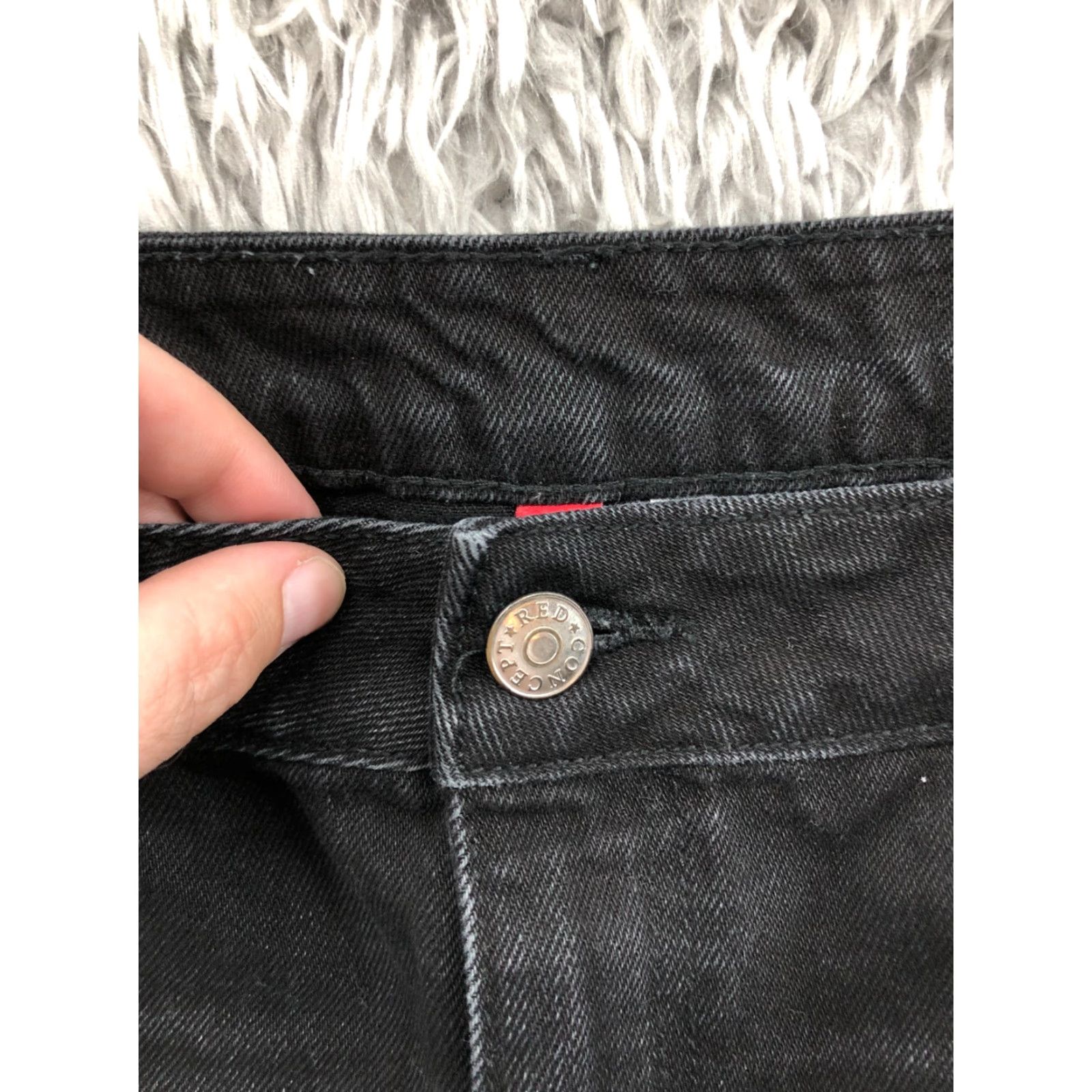 Denime Divided Denim Cut-Off Shorts Womens Size 10 Mid Rise Dark Black Wash Denim Jean Size 32" / US 10 / IT 46 - 6 Thumbnail