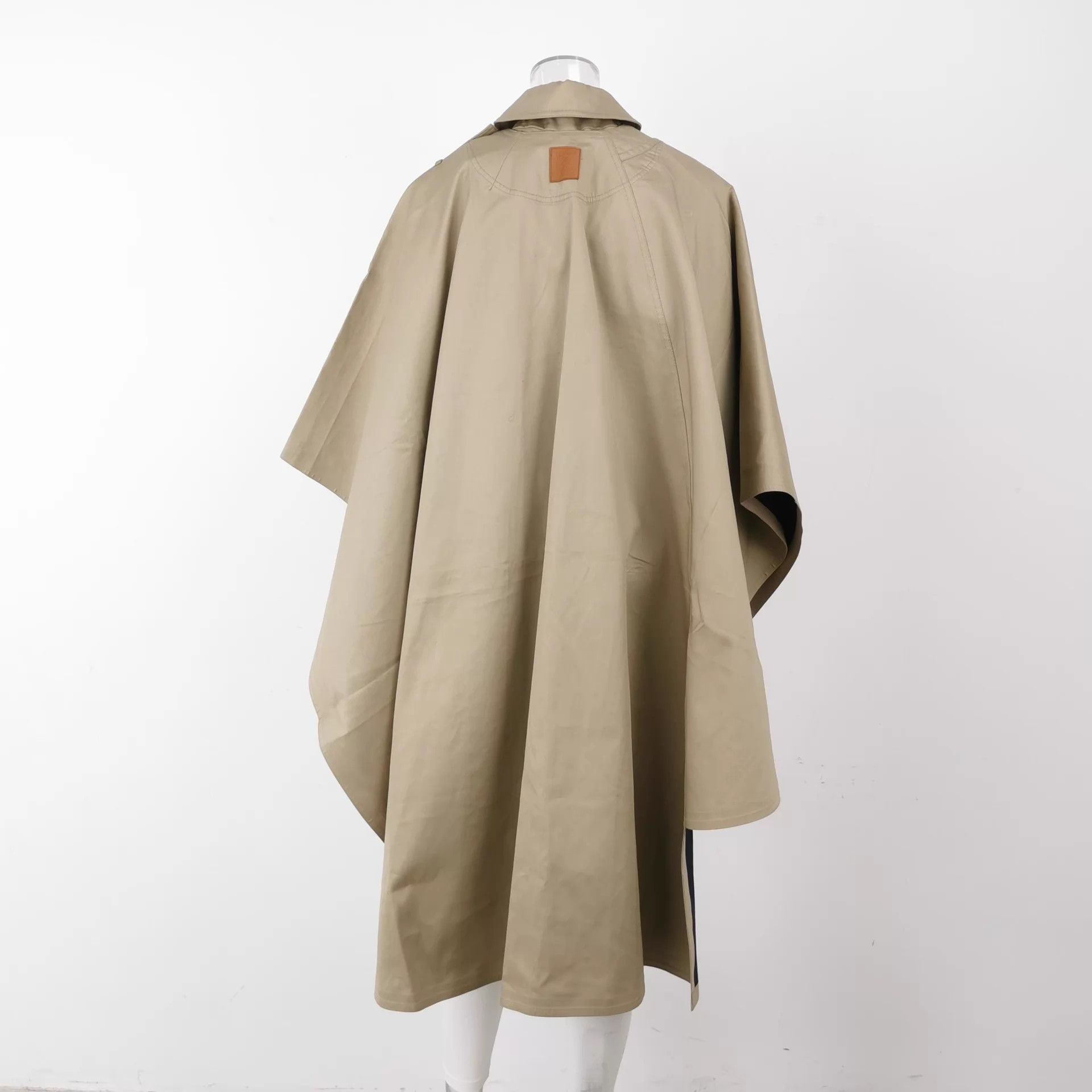 Loewe Loewe Cape Vest Two-Way Coat 32 Size XXS / US 00 / IT 34 - 5 Thumbnail