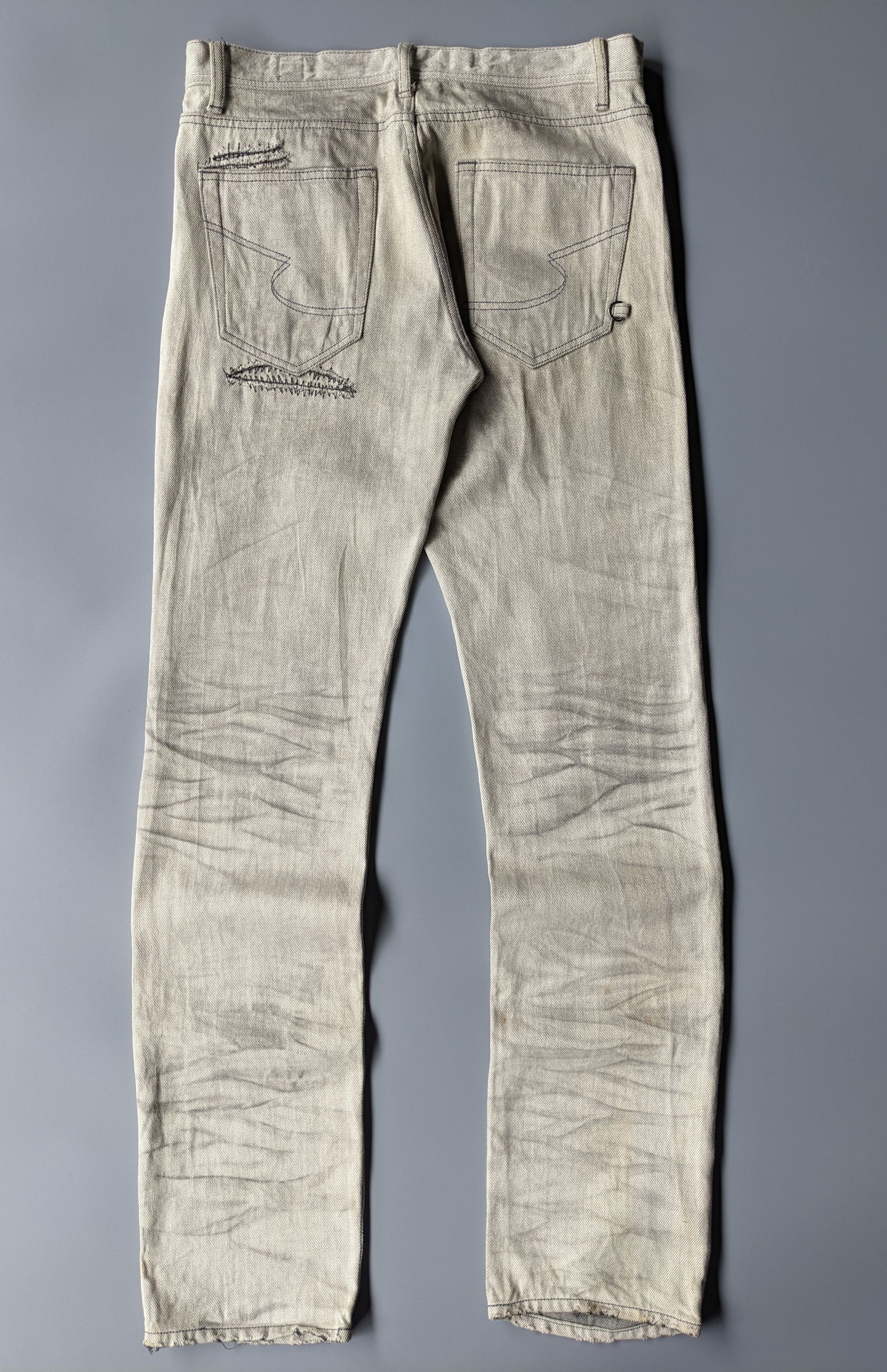 semanticdesign Semantic Design ripped like undercoverism jeans Size US 34 / EU 50 - 2 Thumbnail