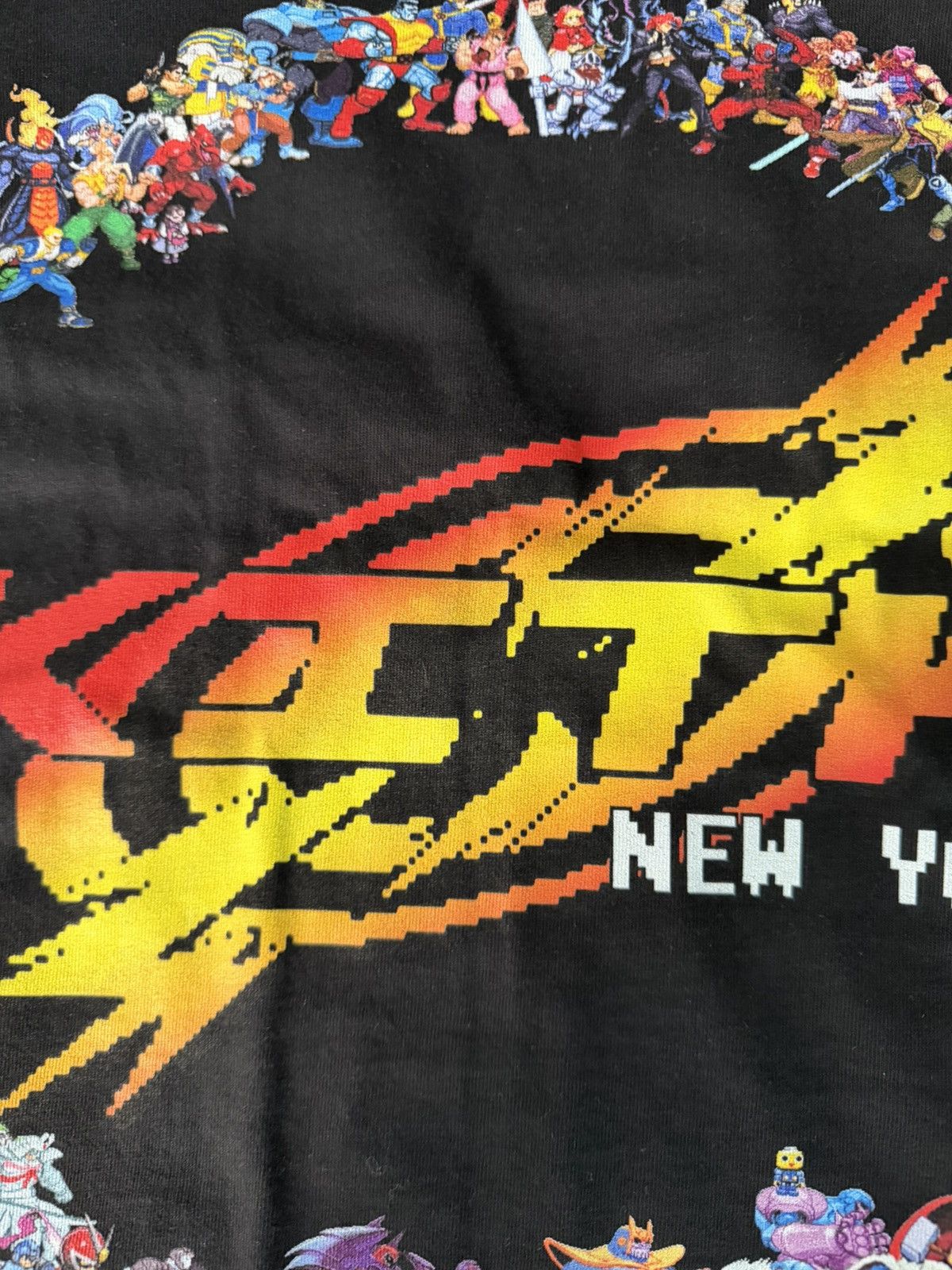 Kith KITH X Capcom MVC Street Fighter WORLD VINTAGE POCKET TEE Size US L / EU 52-54 / 3 - 9 Thumbnail