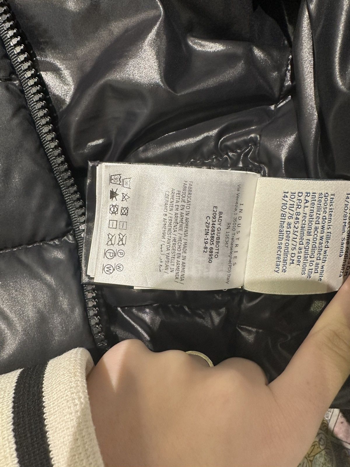 Moncler Bady Guibotto Jacket Size S / US 4 / IT 40 - 8 Thumbnail