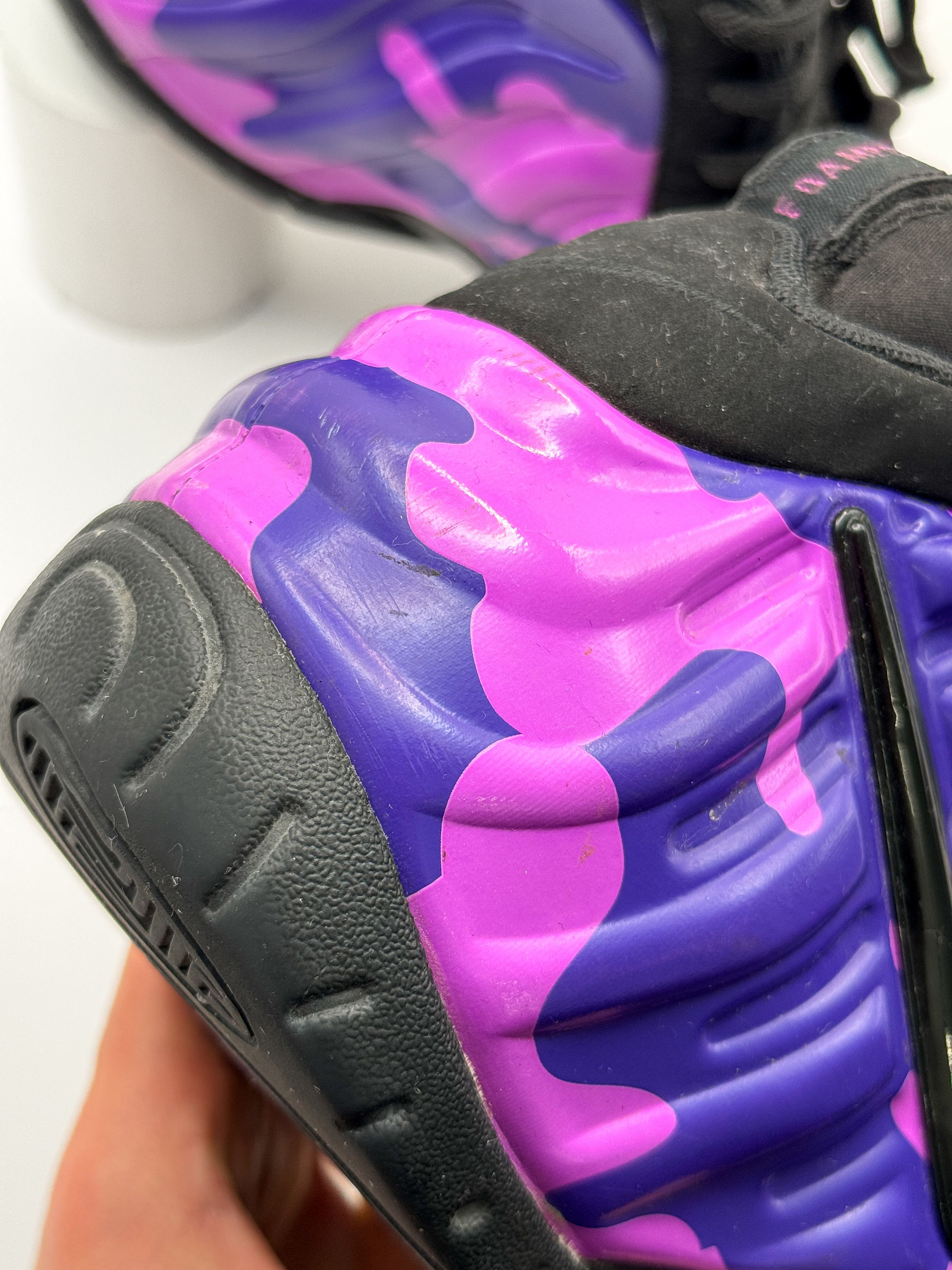 Nike Nike Air Foamposite Pro "Purple Camo" Hyper Violet 2019 Size US 10.5 / EU 43-44 - 12 Thumbnail