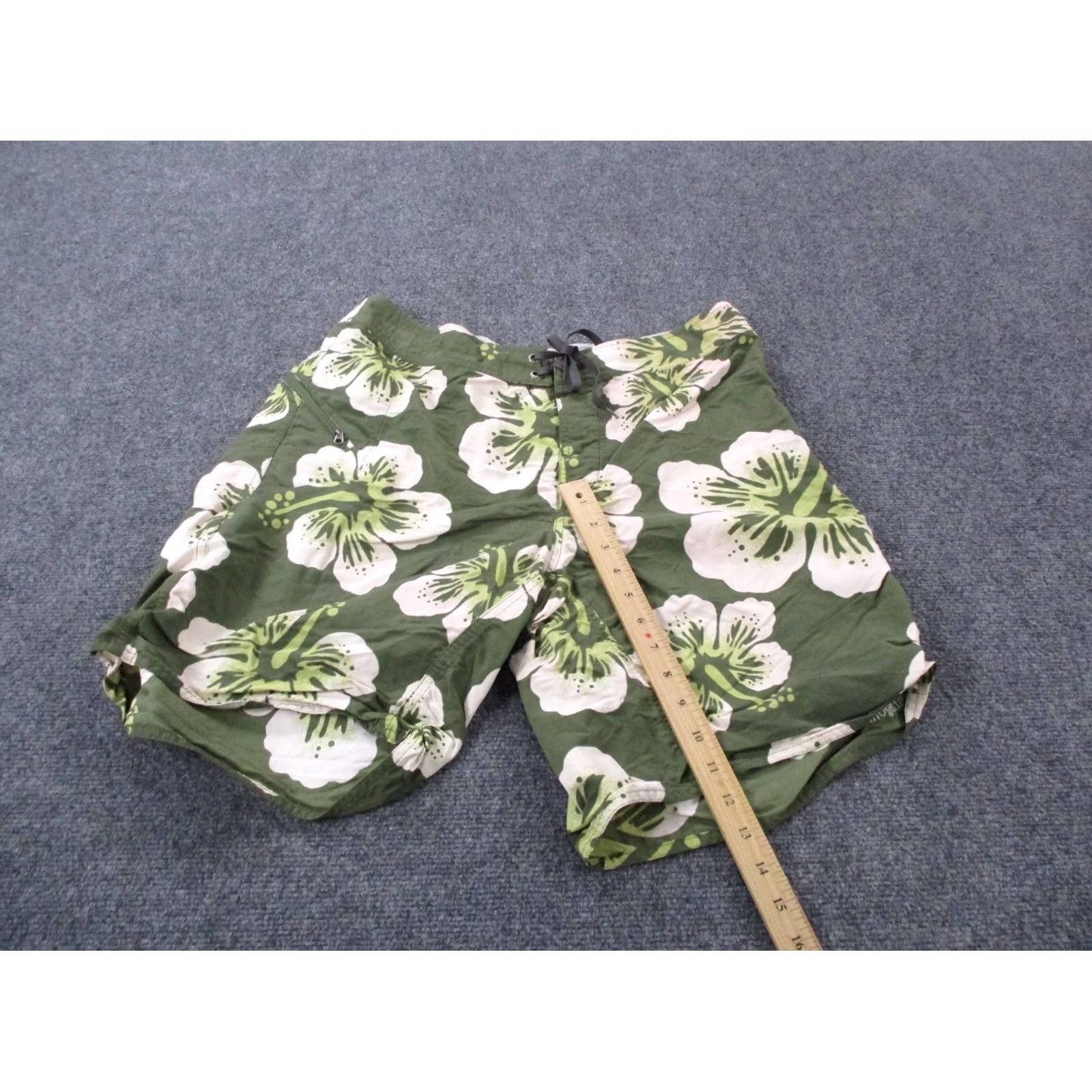 Patagonia Patagonia Board Shorts Mens 36 Green Floral Wavefarer Unlined Swim Trunks 86771 Size US 36 / EU 52 - 3 Thumbnail