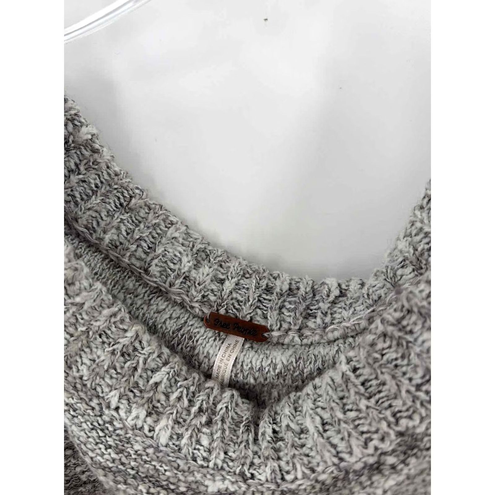 Free People Free People Sweater Small Grey Pre Owned Size Size S / US 4 / IT 40 - 3 Thumbnail