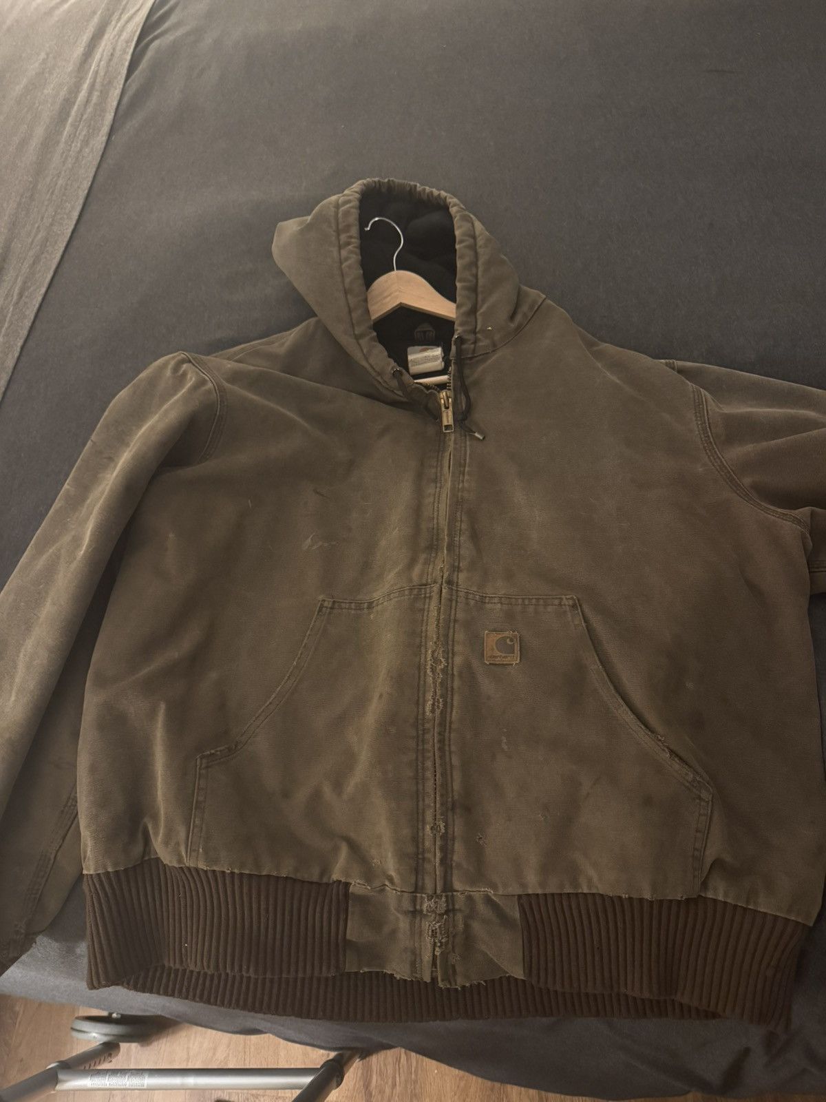 Carhartt Carhartt J130CHT Thrashed, Beat, Worked in Size US XL / EU 56 / 4 - 3 Thumbnail