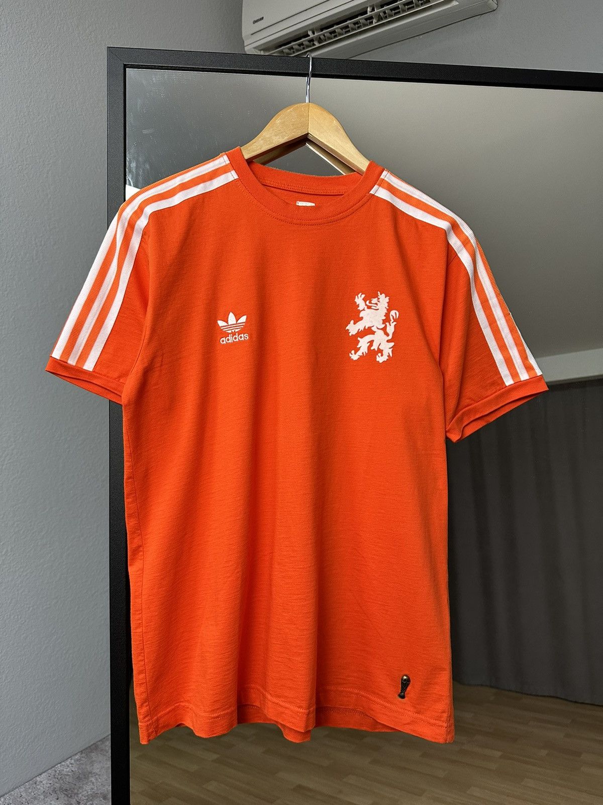 Vintage Vintage Adidas Netherlands 1982/83 Jersey Blokecore Rare Y2K Size US L / EU 52-54 / 3 - 1 Thumbnail
