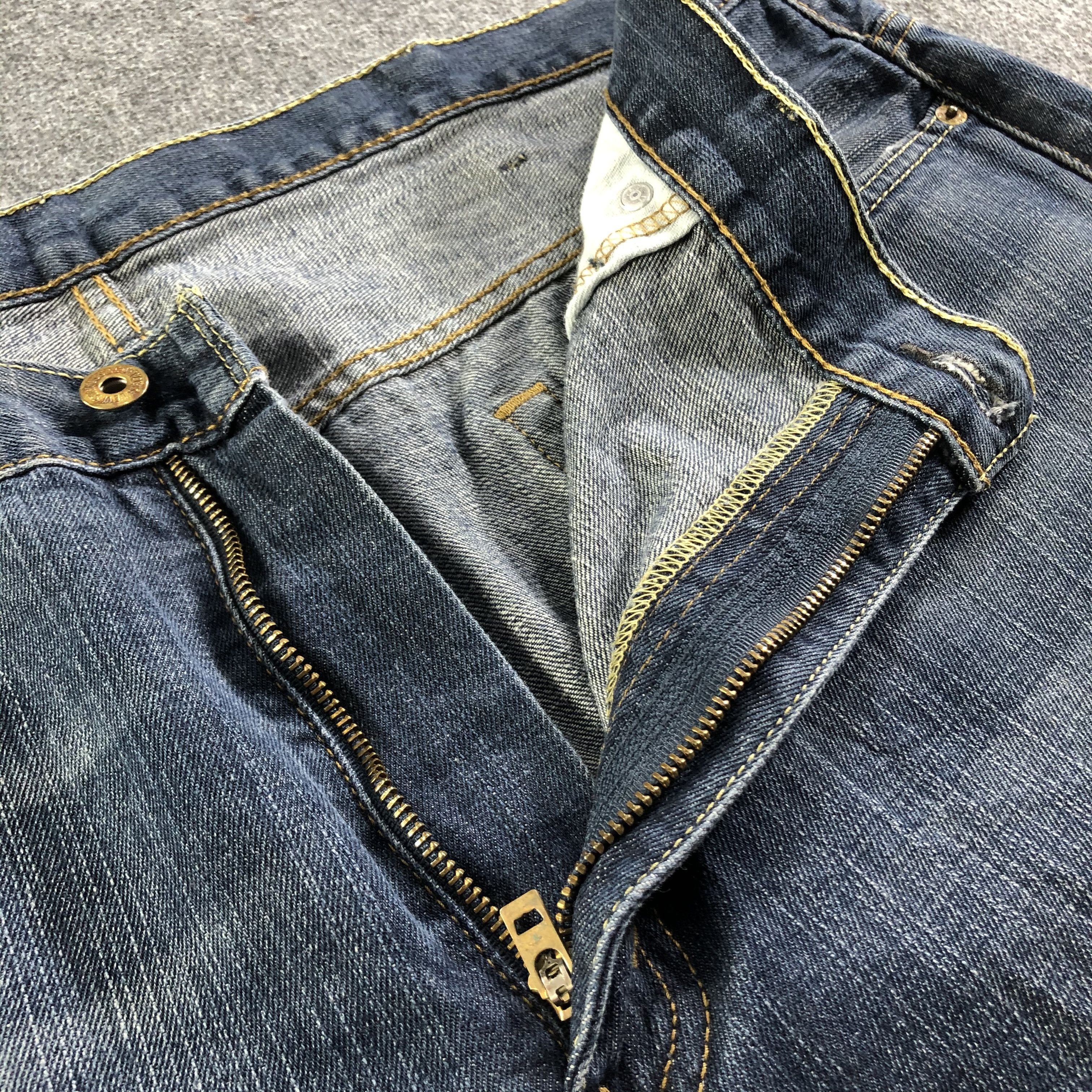 Levi's Vintage Levis 569 Jeans-J3719 Size US 42 / EU 58 - 8 Thumbnail