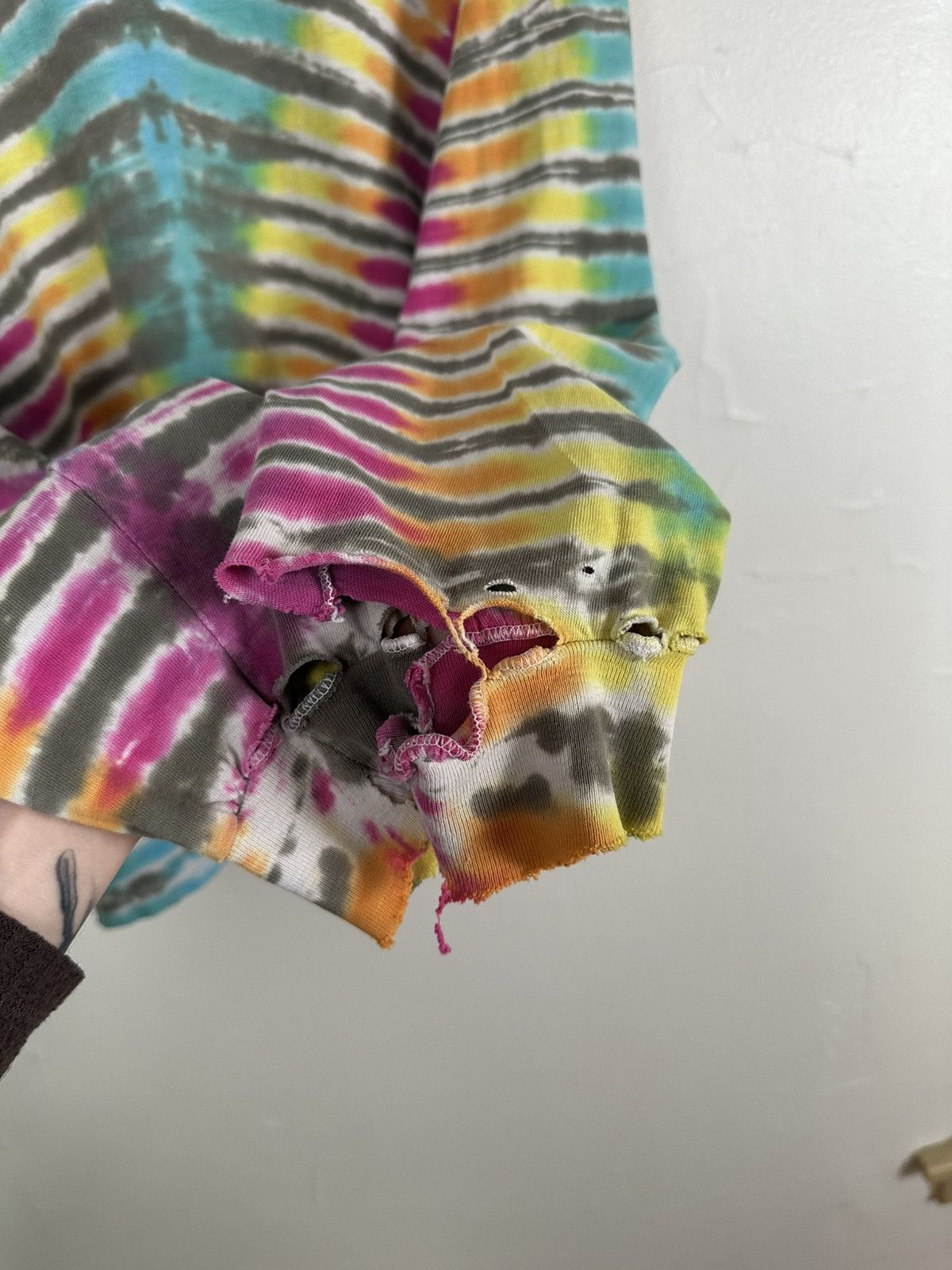 Hanes (L) AMAZING THRASHED OUT Tye Dye Longsleeve Tee Size US L / EU 52-54 / 3 - 3 Thumbnail