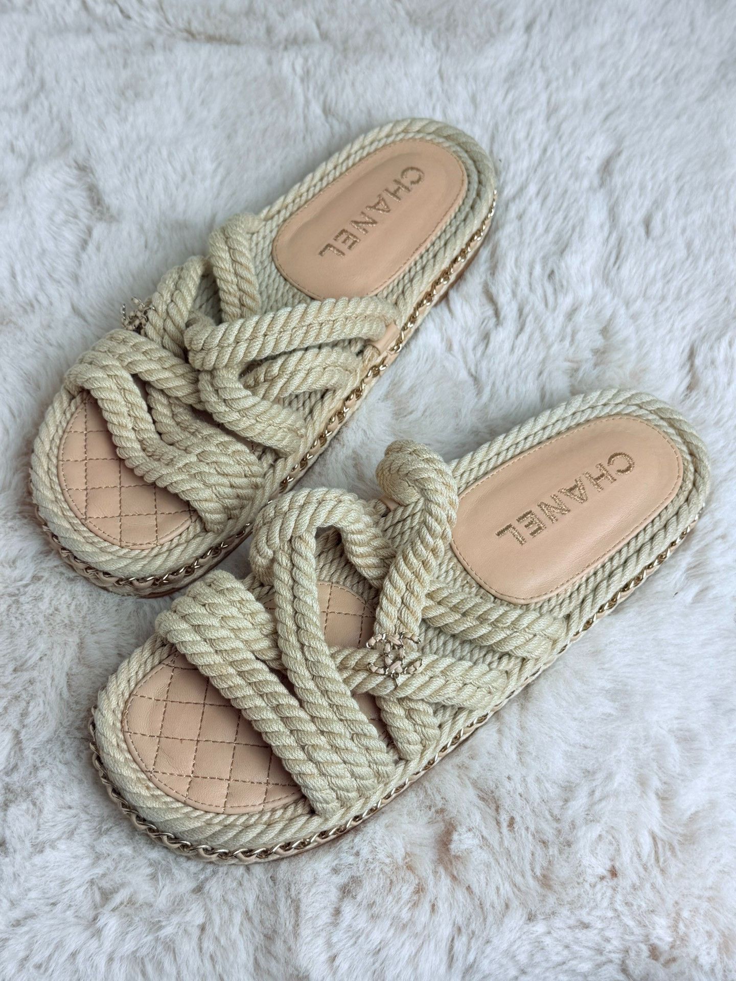 Chanel Chanel Knit Sandals us_9 Women Size US 9 / IT 39 - 1 Thumbnail