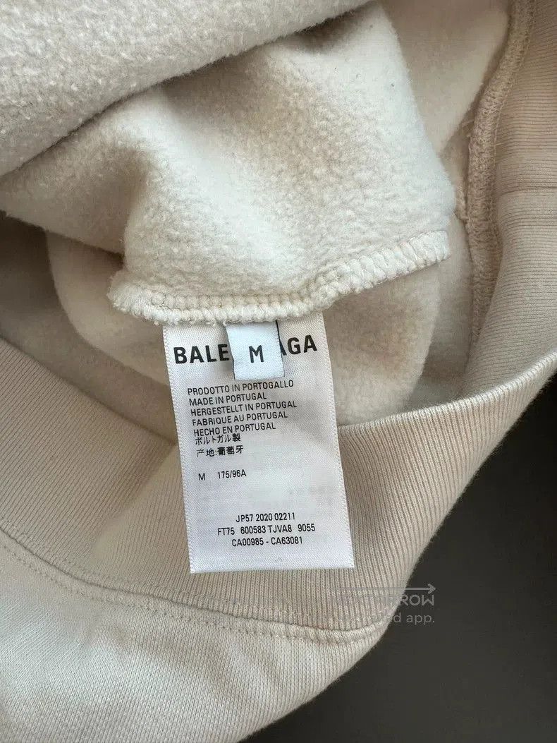 Balenciaga Balenciaga small logo letters behind hoodie. Size US M / EU 48-50 / 2 - 4 Thumbnail