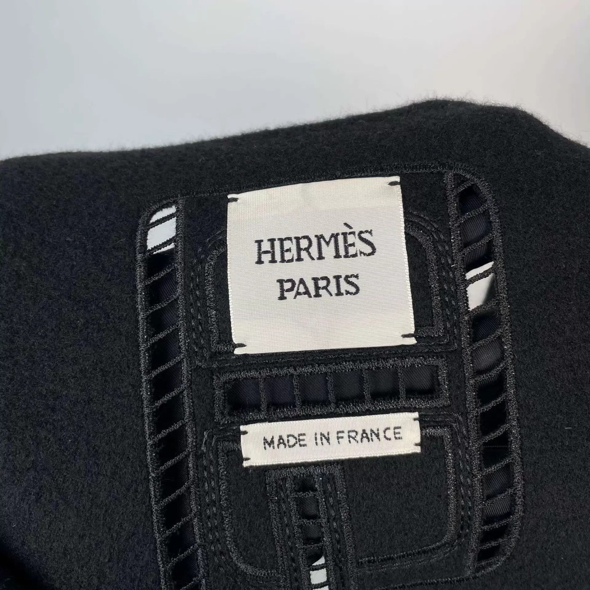 Hermes Hermès 99 New Black Openwork Cashmere Vest Size 34 Size XS / US 0-2 / IT 36-38 - 3 Thumbnail