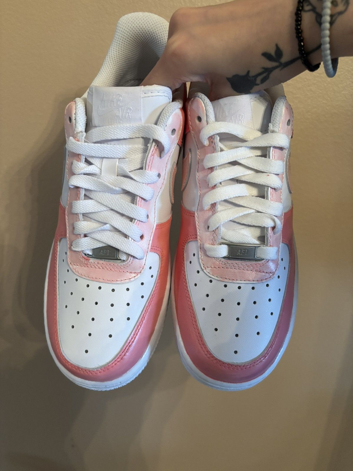 Nike Nike Wmns Air Force 1'07 'Triple White' Size US 8.5 / IT 38.5 - 3 Thumbnail