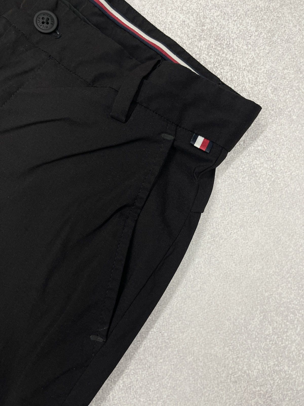 Tommy Hilfiger × Vintage Mens Tommy Hilfiger Tech Pants Black Stretch Size S Size US 30 / EU 46 - 10 Thumbnail