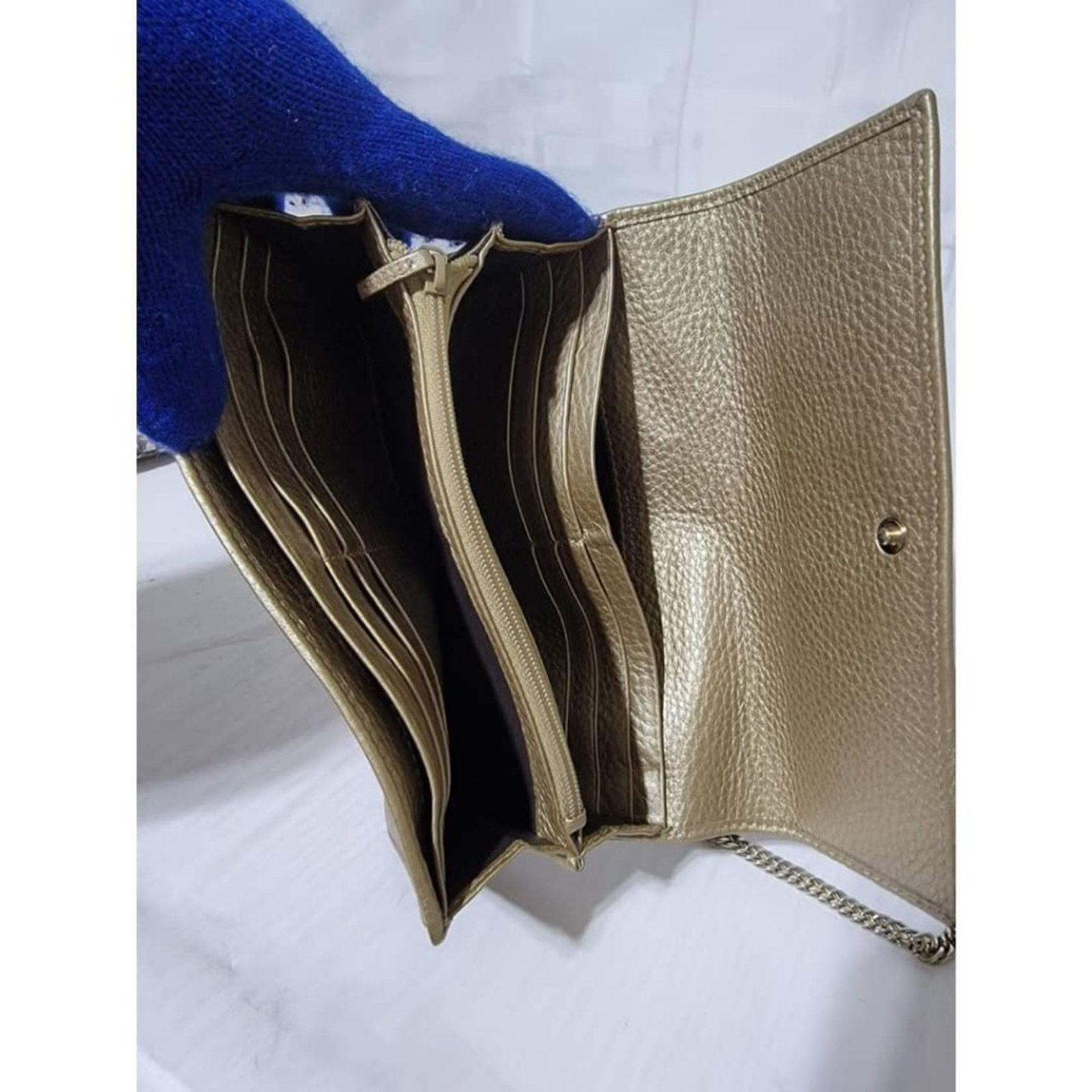 Gucci Authentic Gucci Lovely Heart Wallet Gold Size ONE SIZE - 14 Thumbnail
