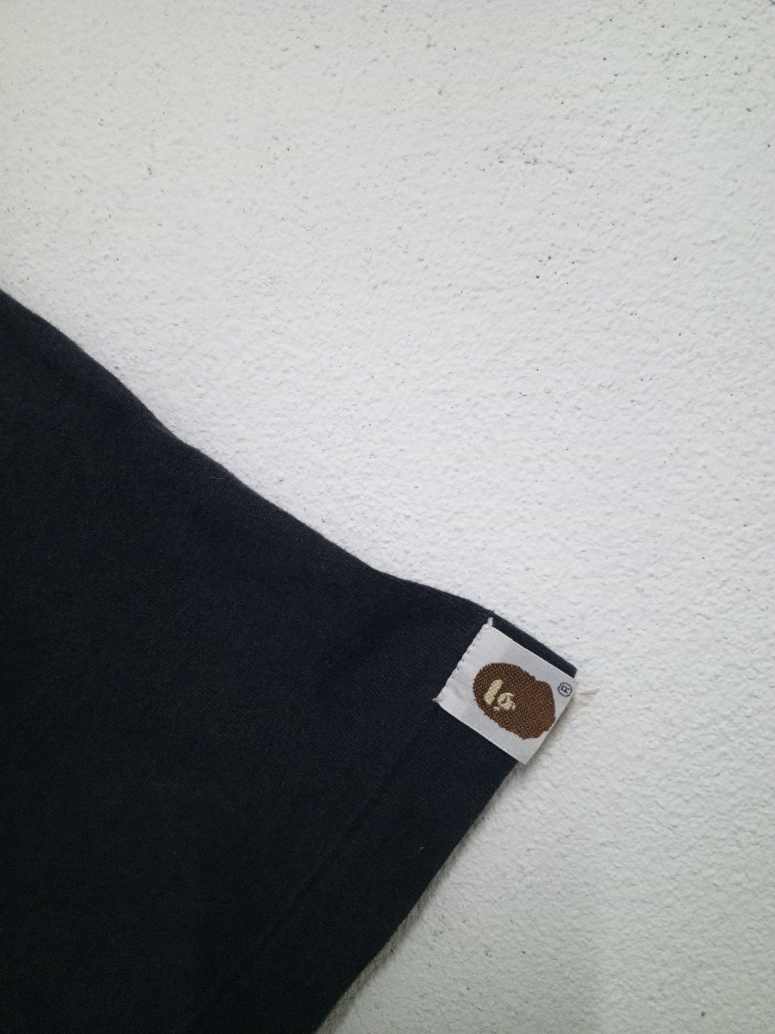 Bape 💥Y2K💥BAPE 2006 - BUSY WORK BLACK TSHIRT Size US S / EU 44-46 / 1 - 8 Thumbnail
