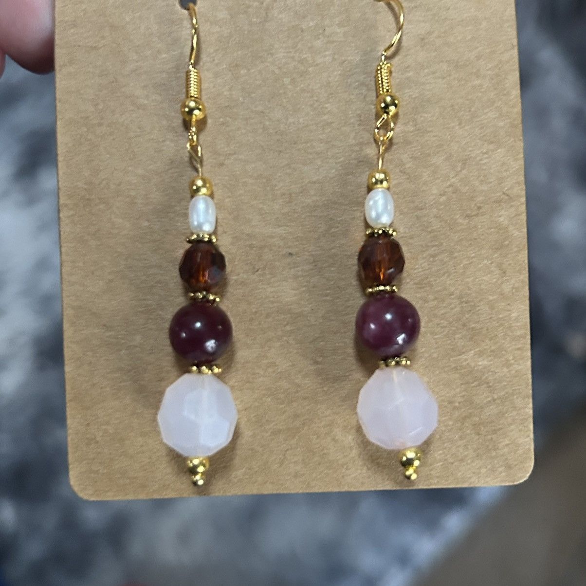 Handmade Handcrafted elegant vintage blush lucite bead earrings Size ONE SIZE - 3 Thumbnail