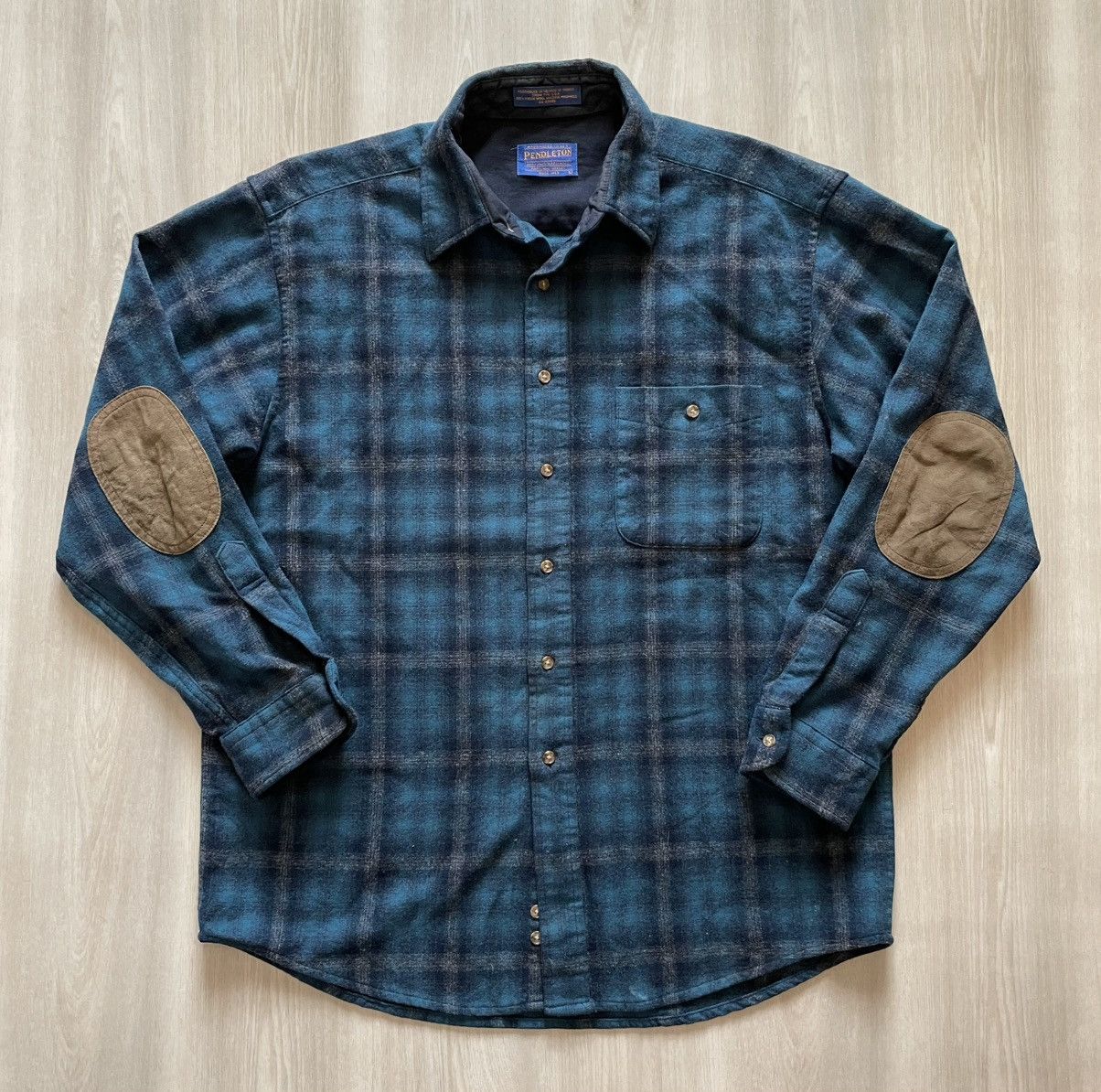 Pendleton × Vintage Vintage Pendleton Trail Plaid Elbow Patch Wool Sz Large Size US L / EU 52-54 / 3 - 2 Thumbnail