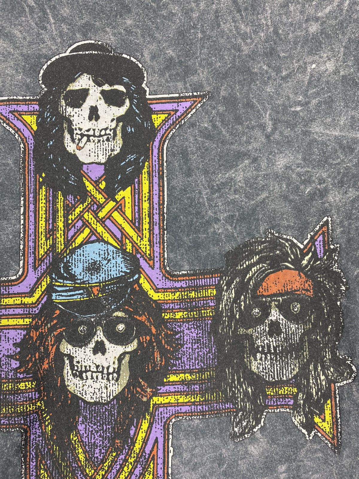 Guns N' Roses Vintage Guns N Roses 2017 Tour T Shirt Tee Size M Size US M / EU 48-50 / 2 - 8 Thumbnail