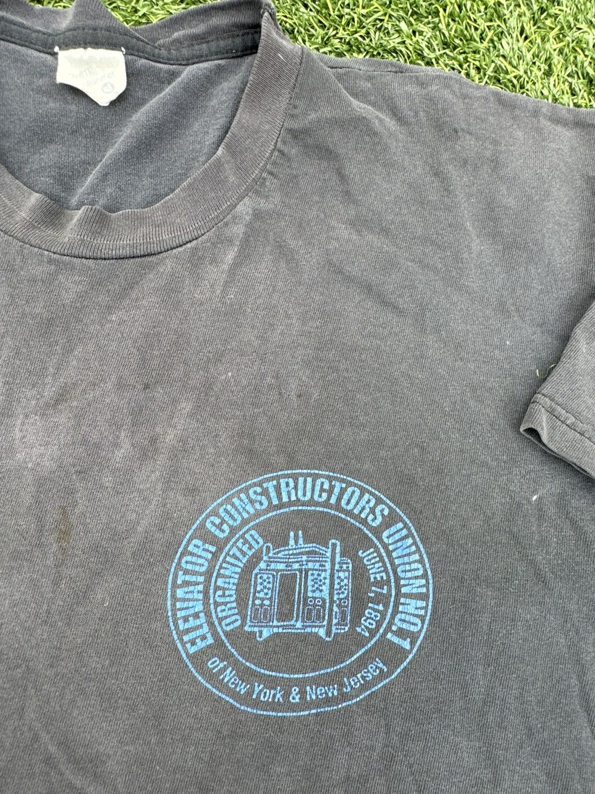 Vintage 90’s Vintage Distressed Work Wear T-Shirt Size US L / EU 52-54 / 3 - 3 Thumbnail