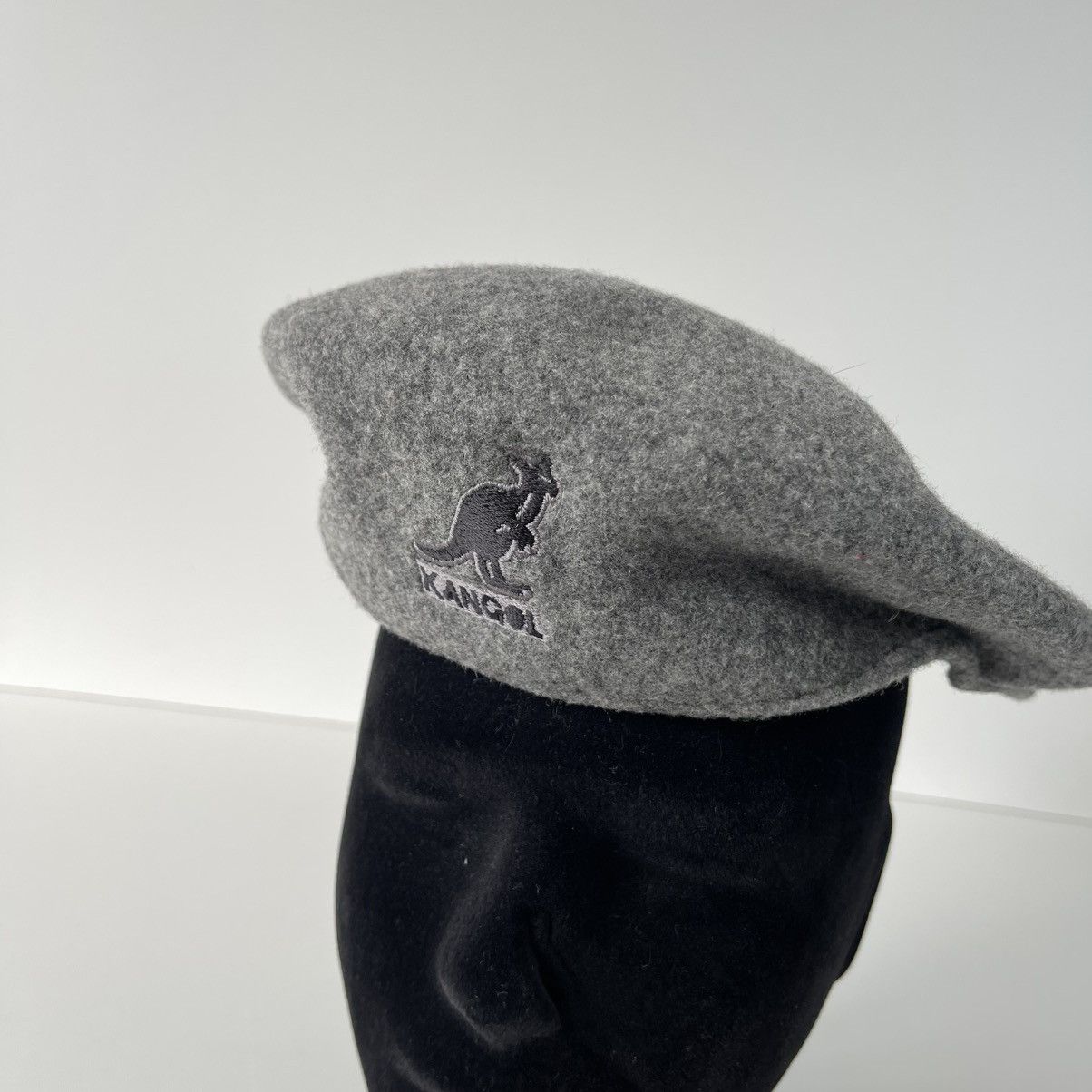 Kangol Kangol Bermuda Wool Cap Vintage Grey 504 0258 Streetwear Size ONE SIZE - 7 Thumbnail