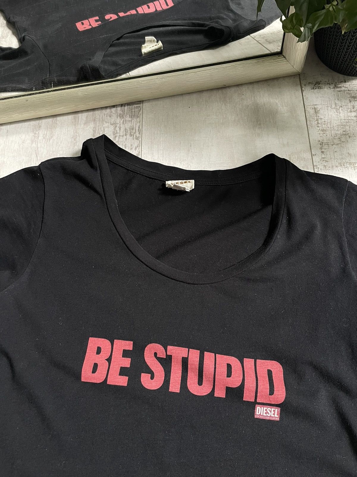 Diesel Vintage Diesel “BE STUPID” T-Shirt Avant Garde RARE Size S / US 4 / IT 40 - 3 Thumbnail