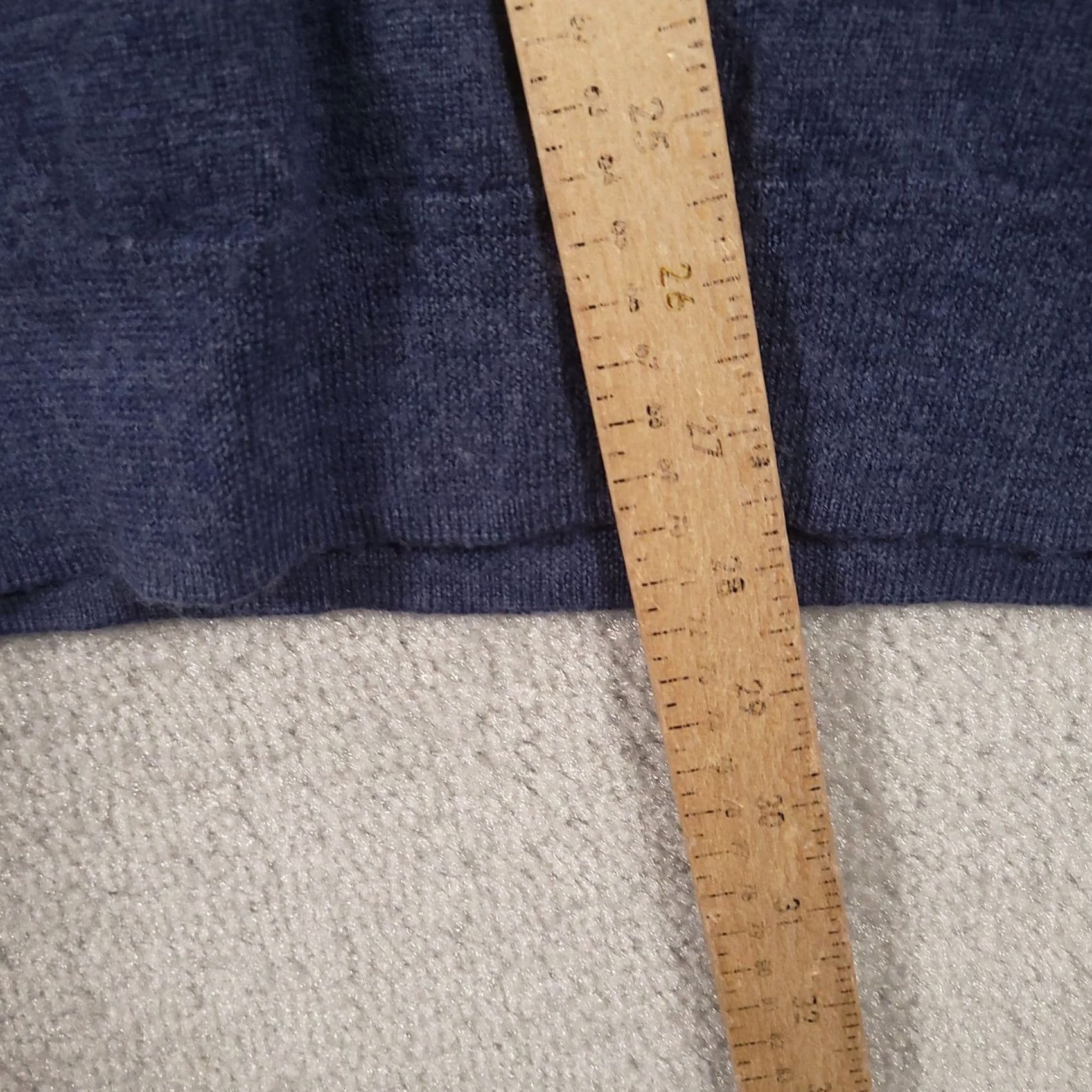 Vintage VINTAGE Goodthreads Men’s 100% Merino Wool V-Neck Sweater Blue Long Sleeve LT Big & Tall Mens Pullover Classic Preppy Knit Shirt Size US L / EU 52-54 / 3 - 6 Thumbnail