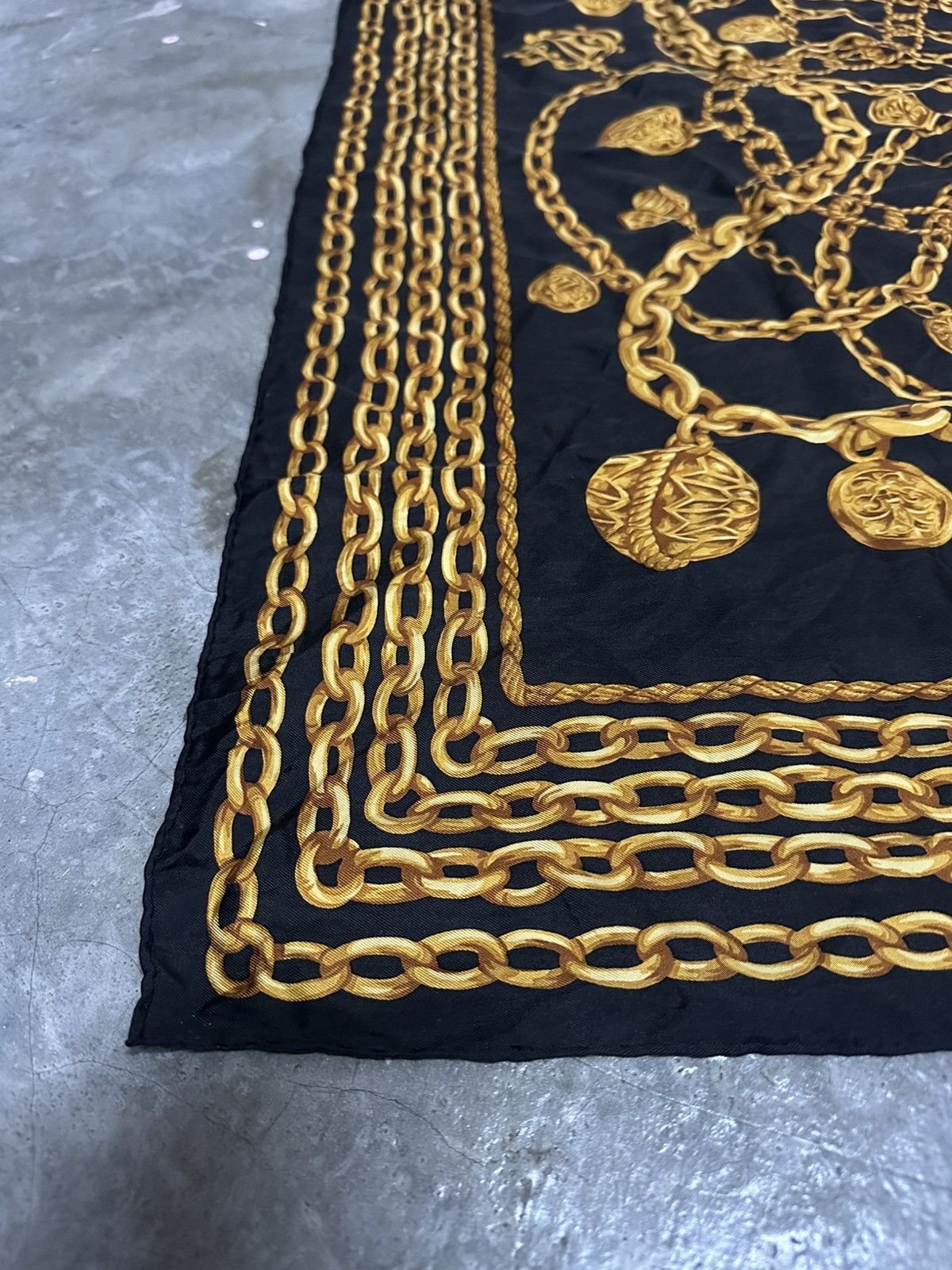 Christian Dior Monsieur × Designer × Vintage Vintage Christian Dior Scarves Size ONE SIZE - 2 Thumbnail