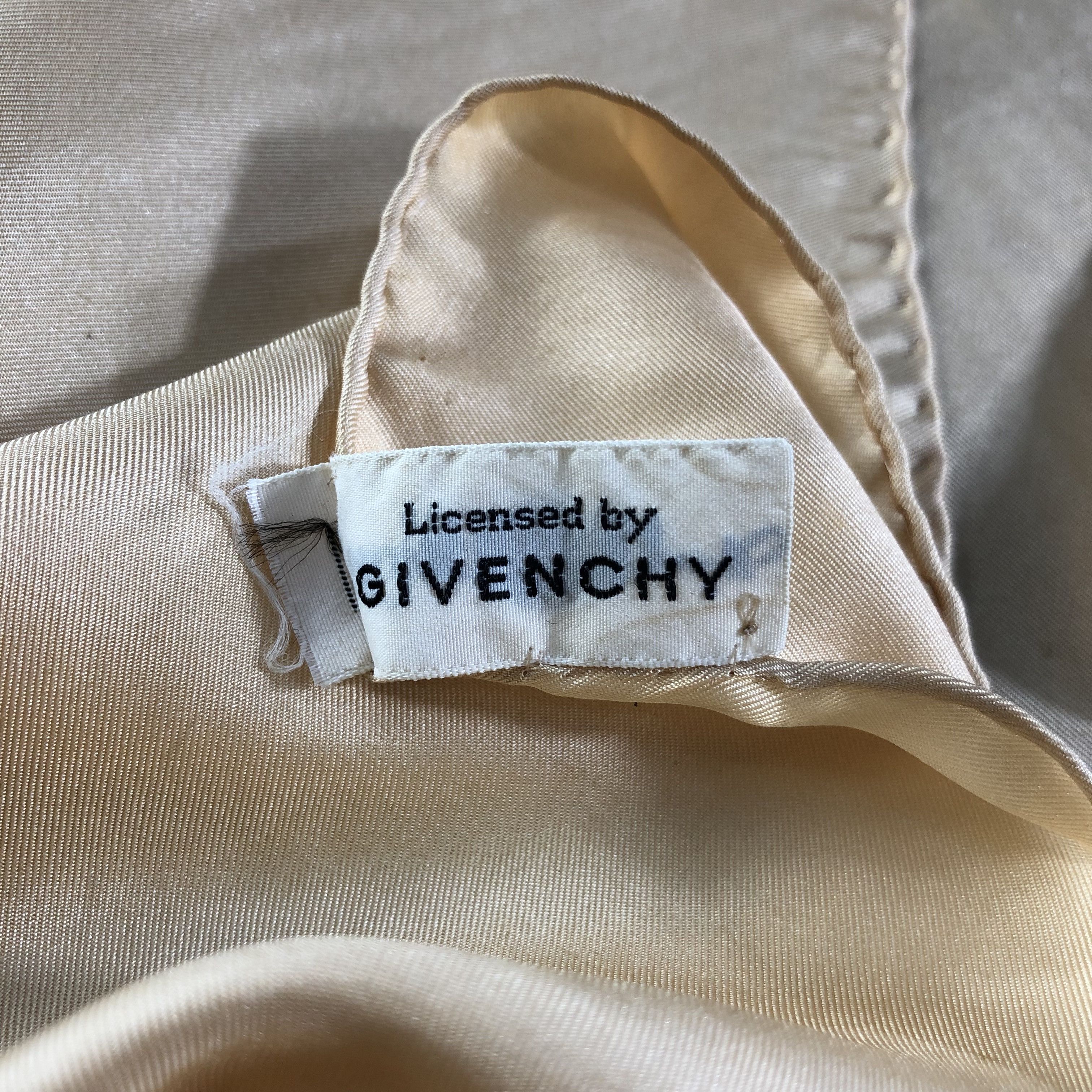 Givenchy Vintage Givenchy Plain Silk Scarf M465 Size ONE SIZE - 6 Thumbnail